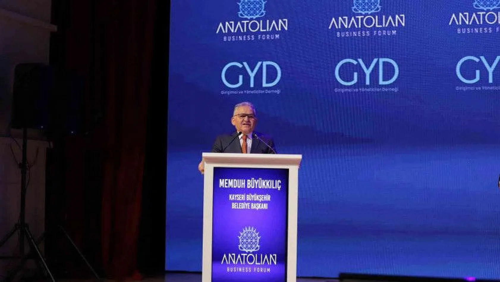Başkan Büyükkılıç 'Akıllı Şehir Kayseri'yi anlattı