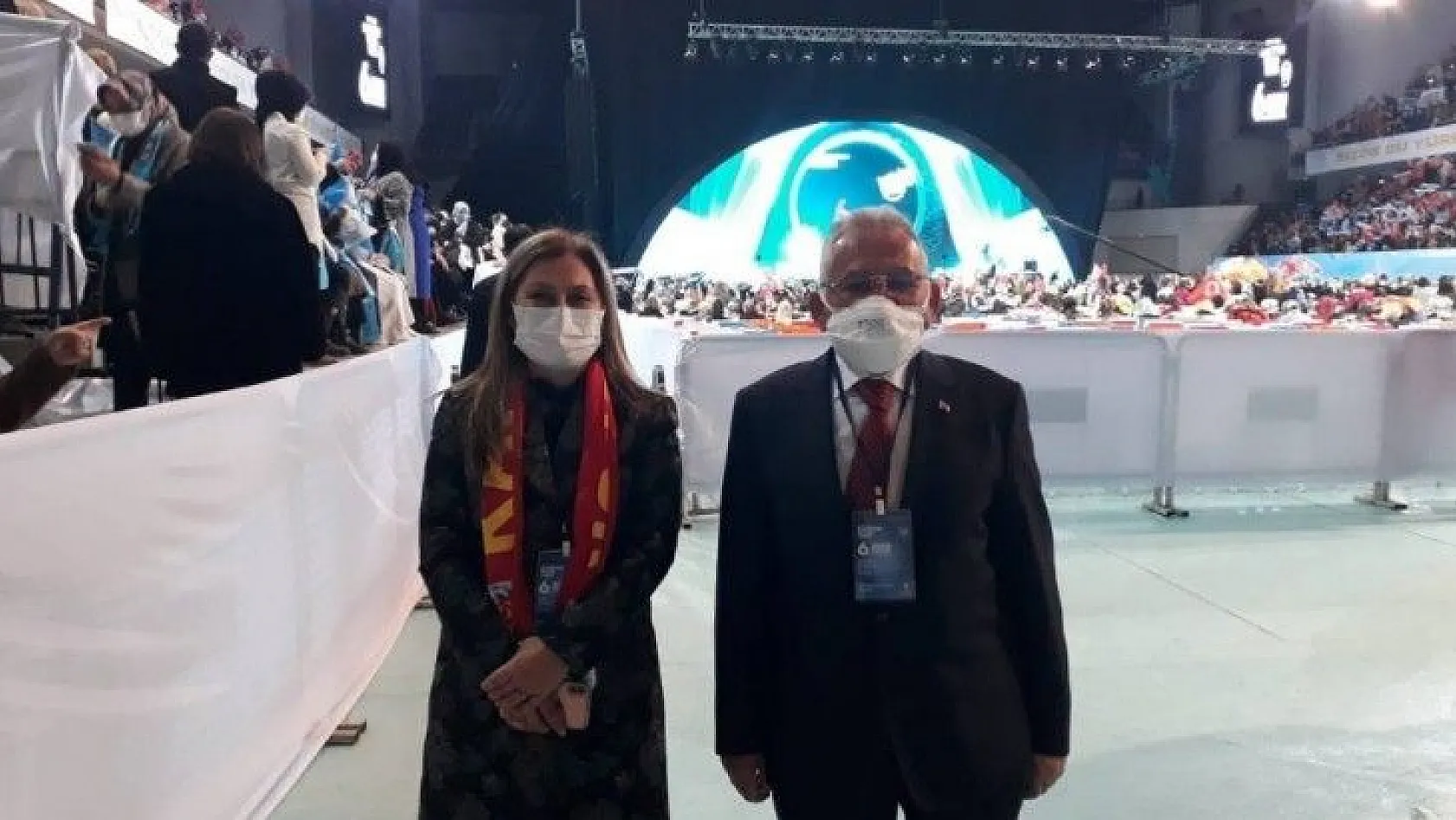 Başkan Büyükkılıç Ankara'da kadın kolları kongresine katıldı