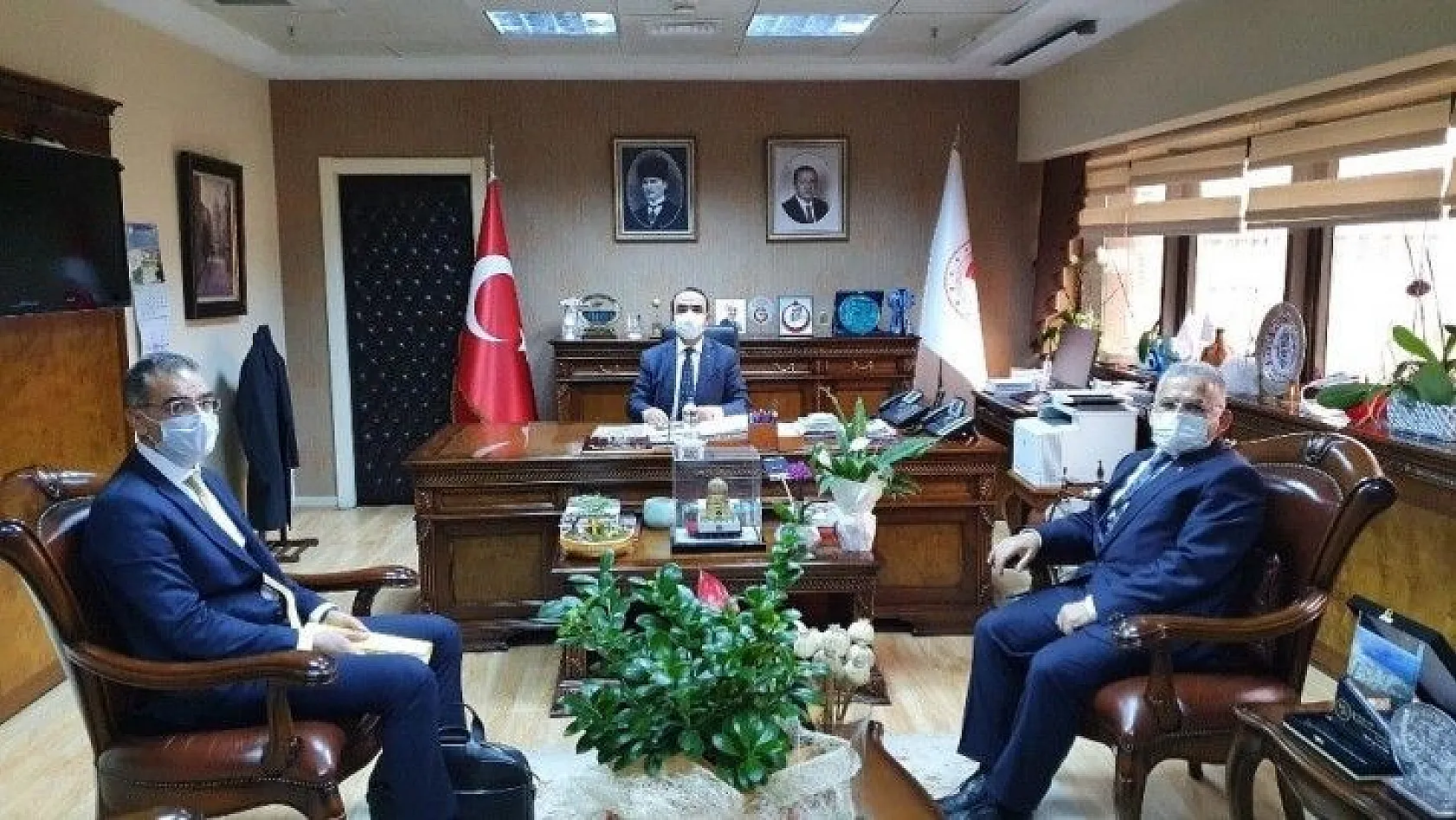 Başkan Büyükkılıç Ankara'ya çıkarma yaptı