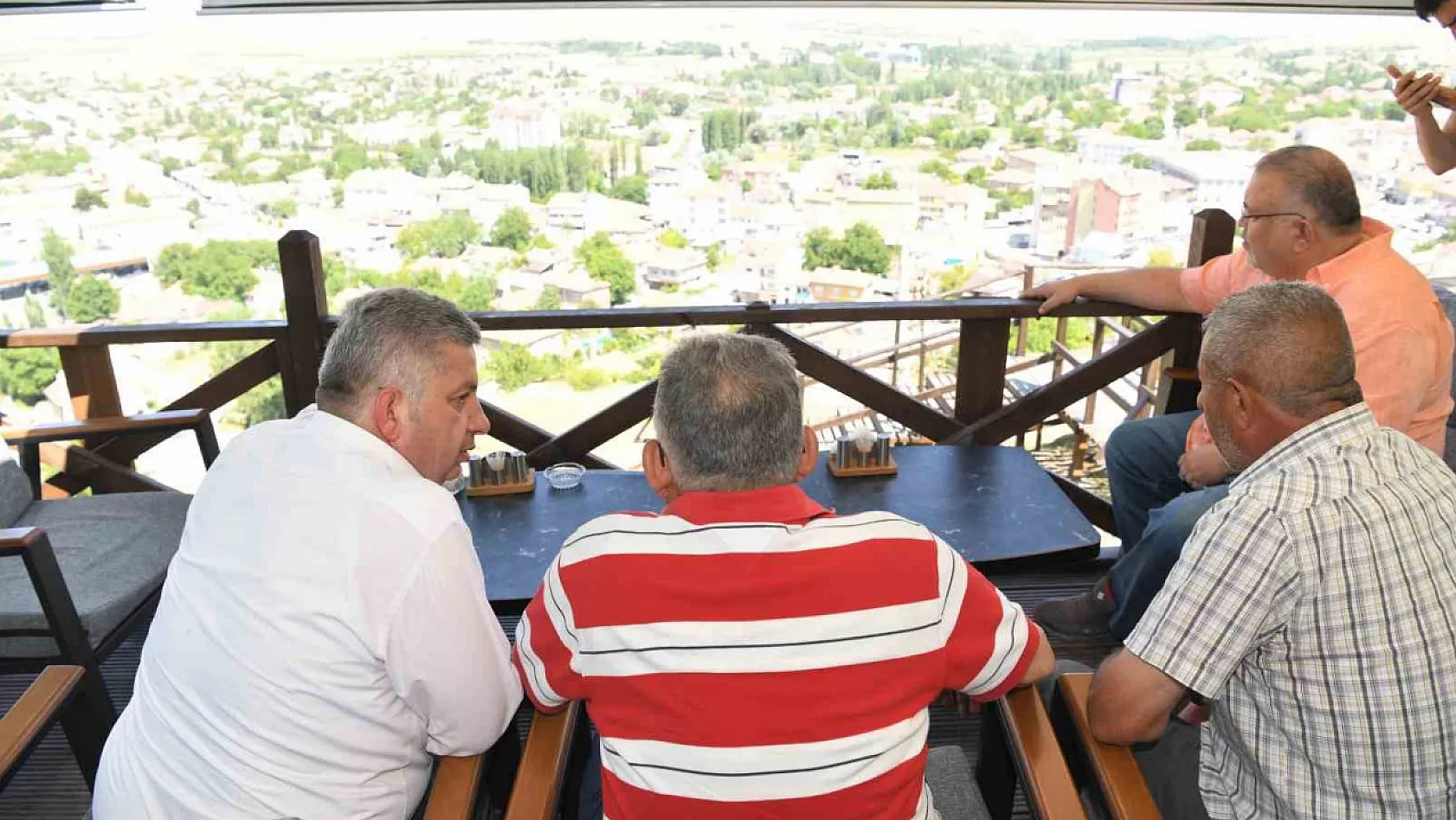 Başkan Büyükkılıç, Bünyan cam terası ziyaret etti!
