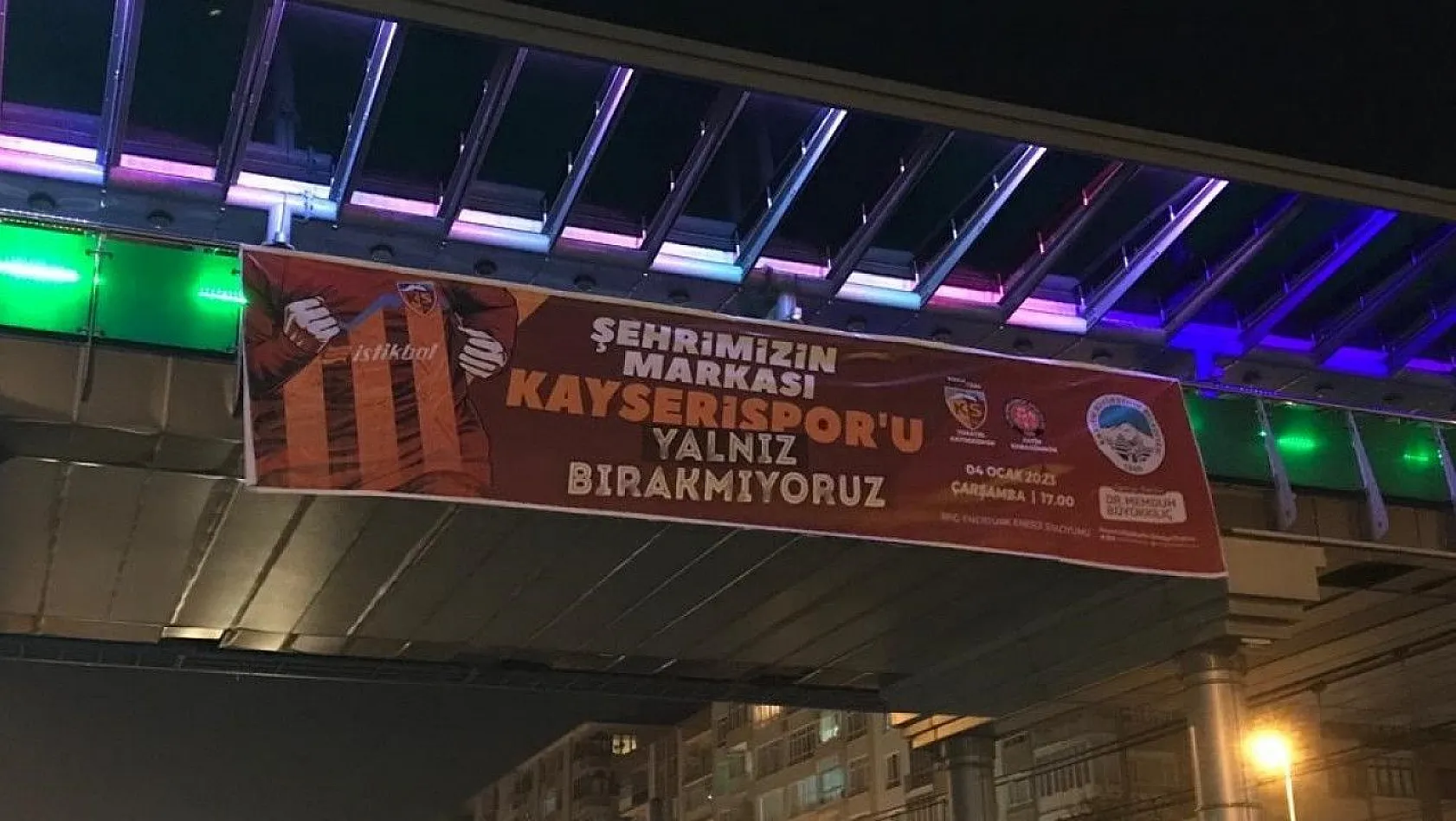 Kent merkezi Kayserispor pankartları ile donatıldı!