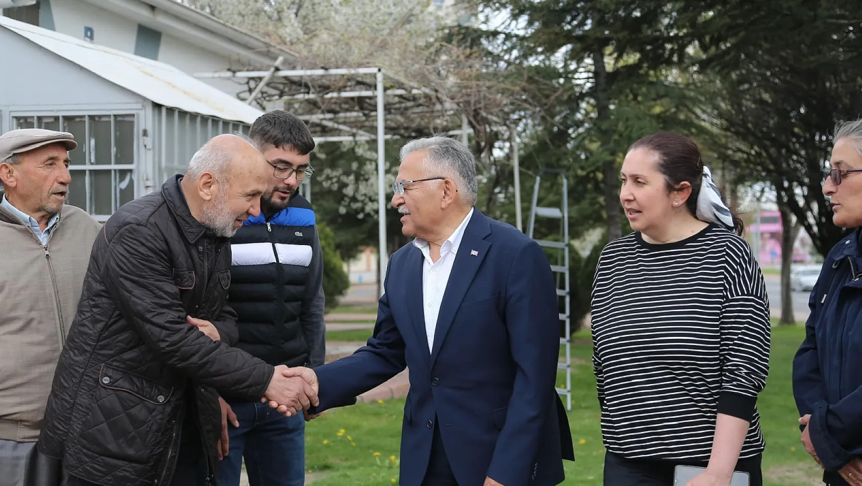 Başkan Büyükkılıç'tan Beyazşehir Mahallesi'ne ziyaret