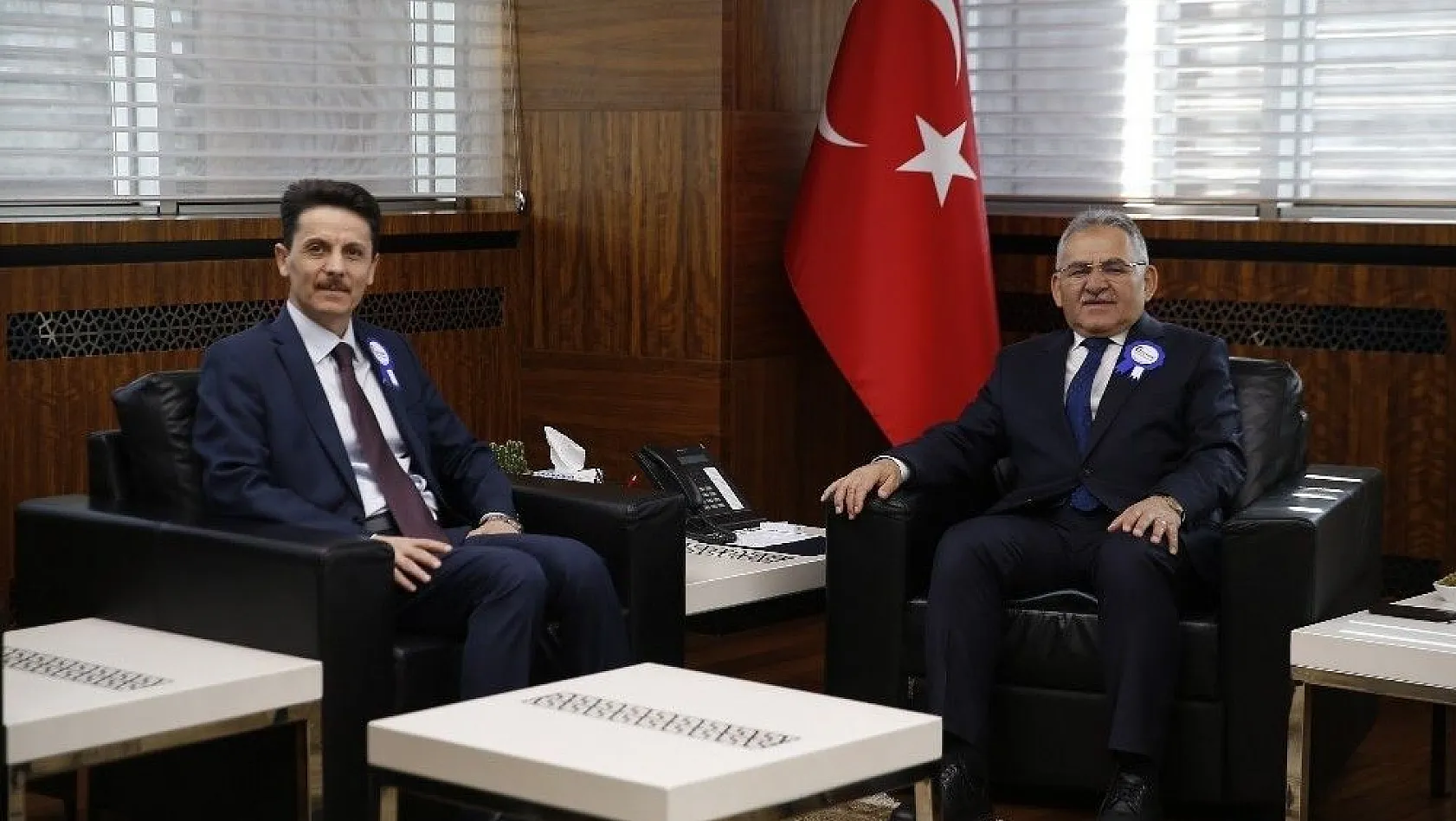 Başkan Büyükkılıç, Vergi Haftası nedeniyle Kayseri Vergi Dairesi Başkanı Günçavdı ile görüştü