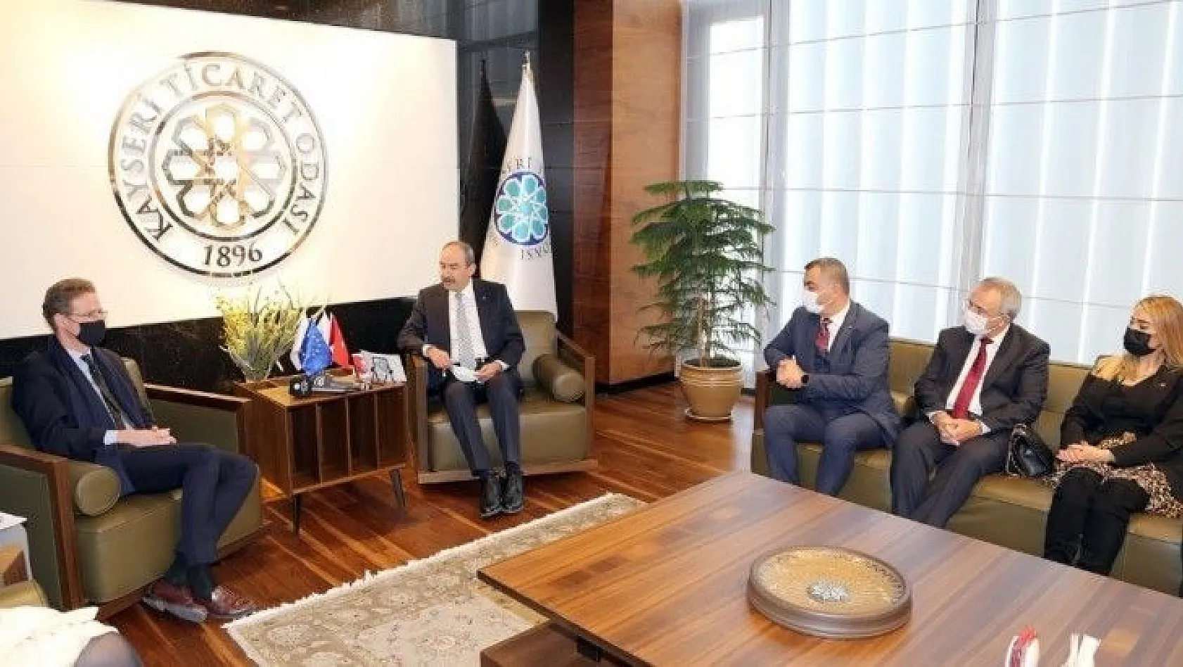 Başkan Büyüksimitci, AB Büyükelçisine Kayseri'nin sanayisini anlattı