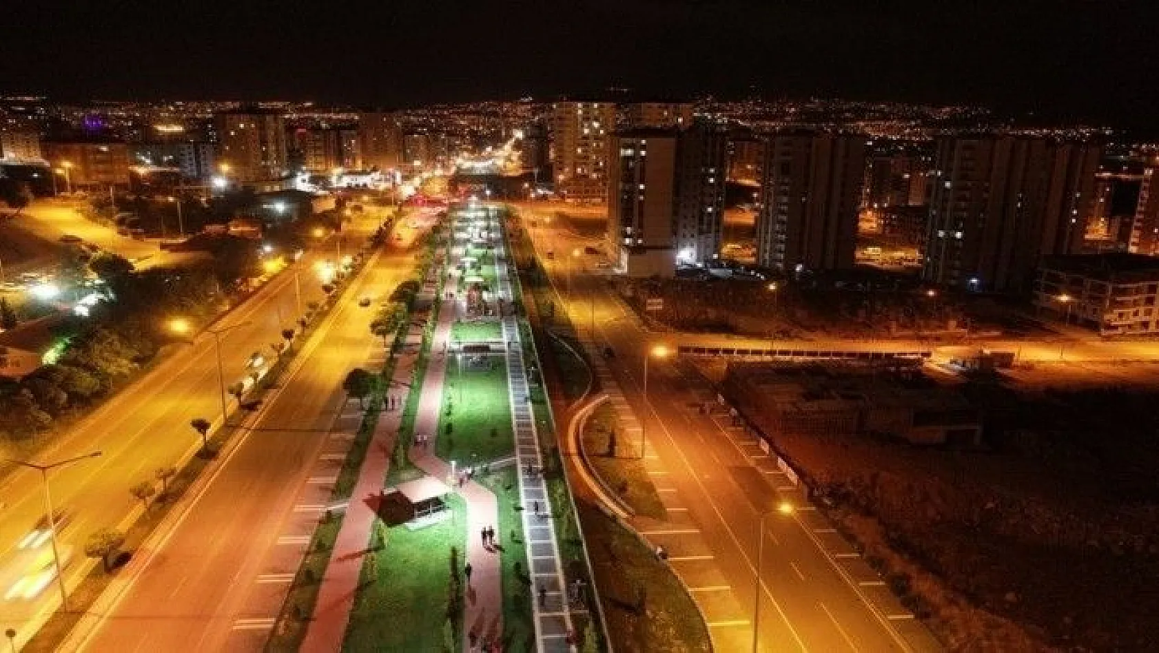Başkan Çolakbayrakdar'dan Kayseri'ye kazandırılan modern parklar, göz dolduruyor