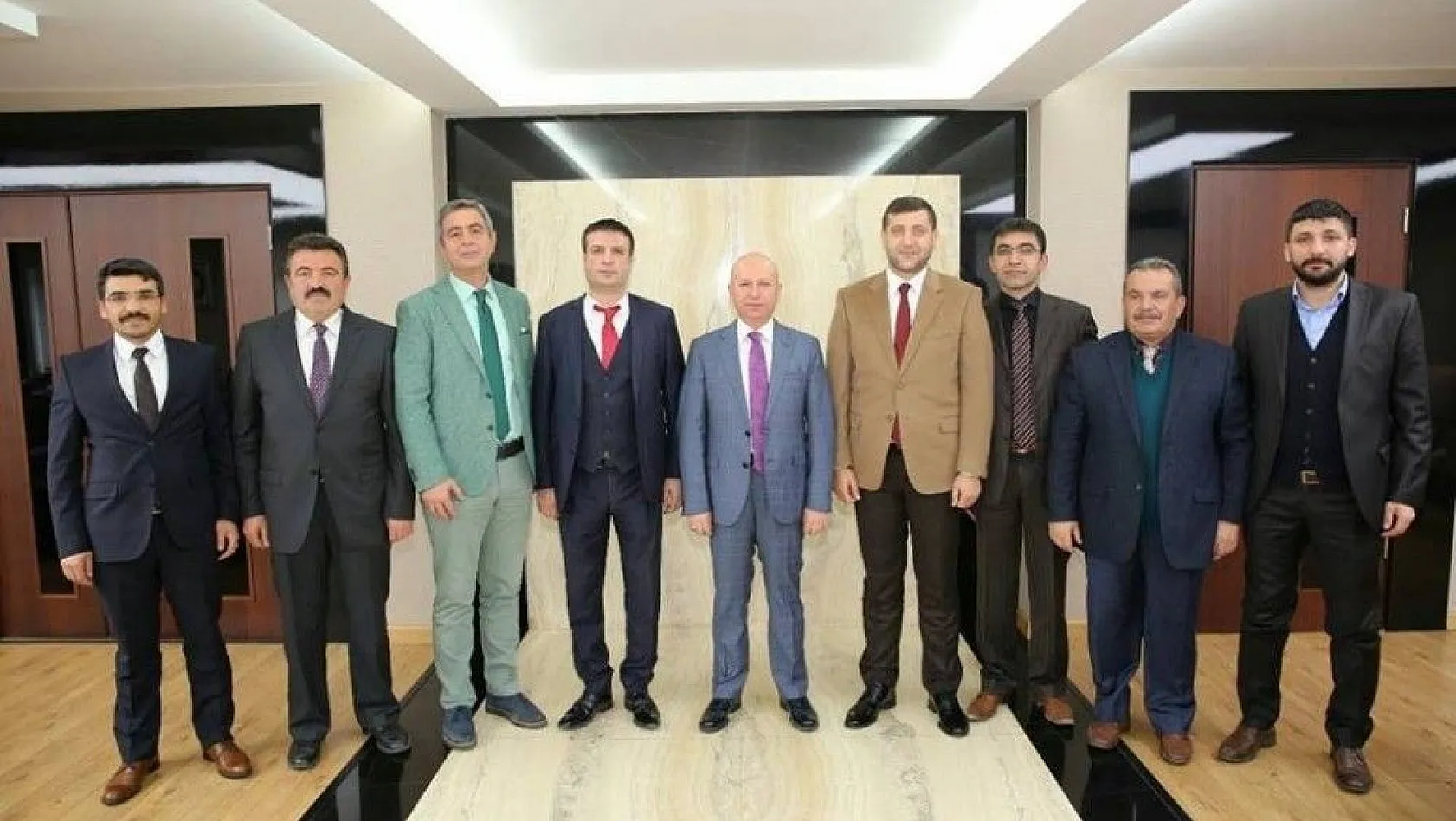 Başkan Çolakbayrakdar, MHP heyetini misafir etti