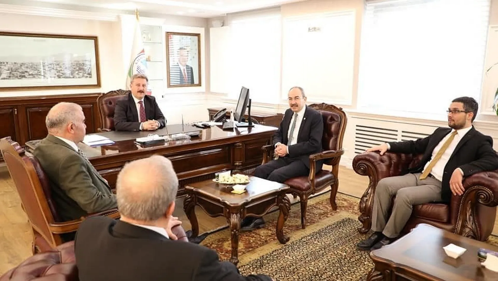 Başkan Dr. Mustafa Palancıoğlu: 'Ticaret merkezlerine alternatif yollar açıyoruz. Çünkü Kayseri kazanan ve kazandıran bir şehirdir'
