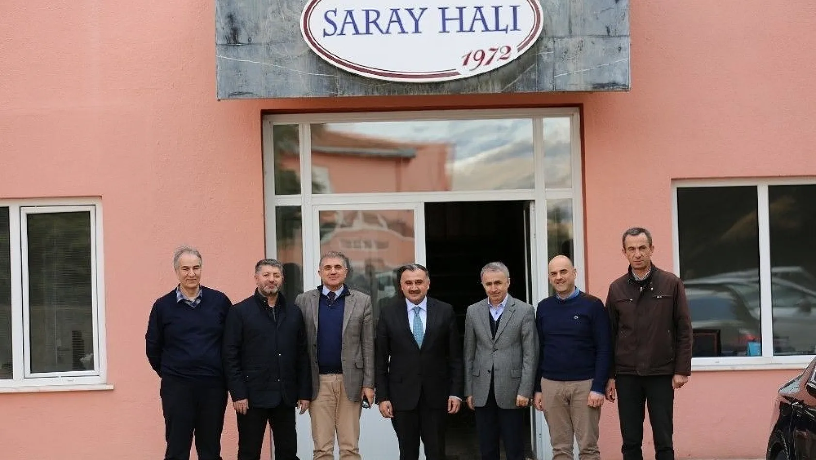 Başkan Mehmet Cabbar ve Başkan Turan'dan Saray Halı'ya tebrik ziyareti
