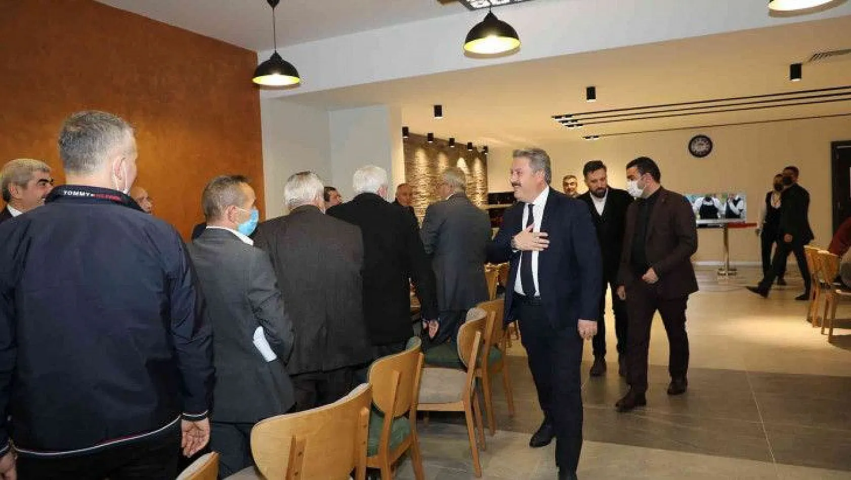 Başkan Palancıoğlu mahalle muhtarlarını dinledi