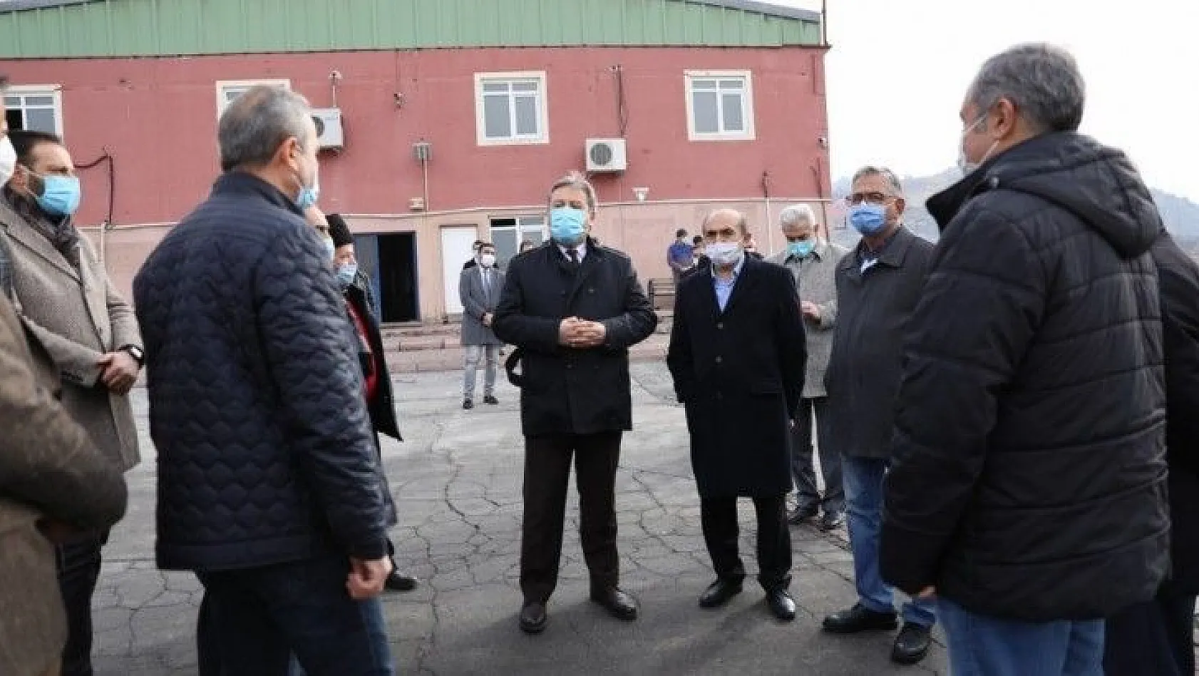Başkan Palancıoğlu meclis üyelerine geri dönüşüm tesisini gezdirdi