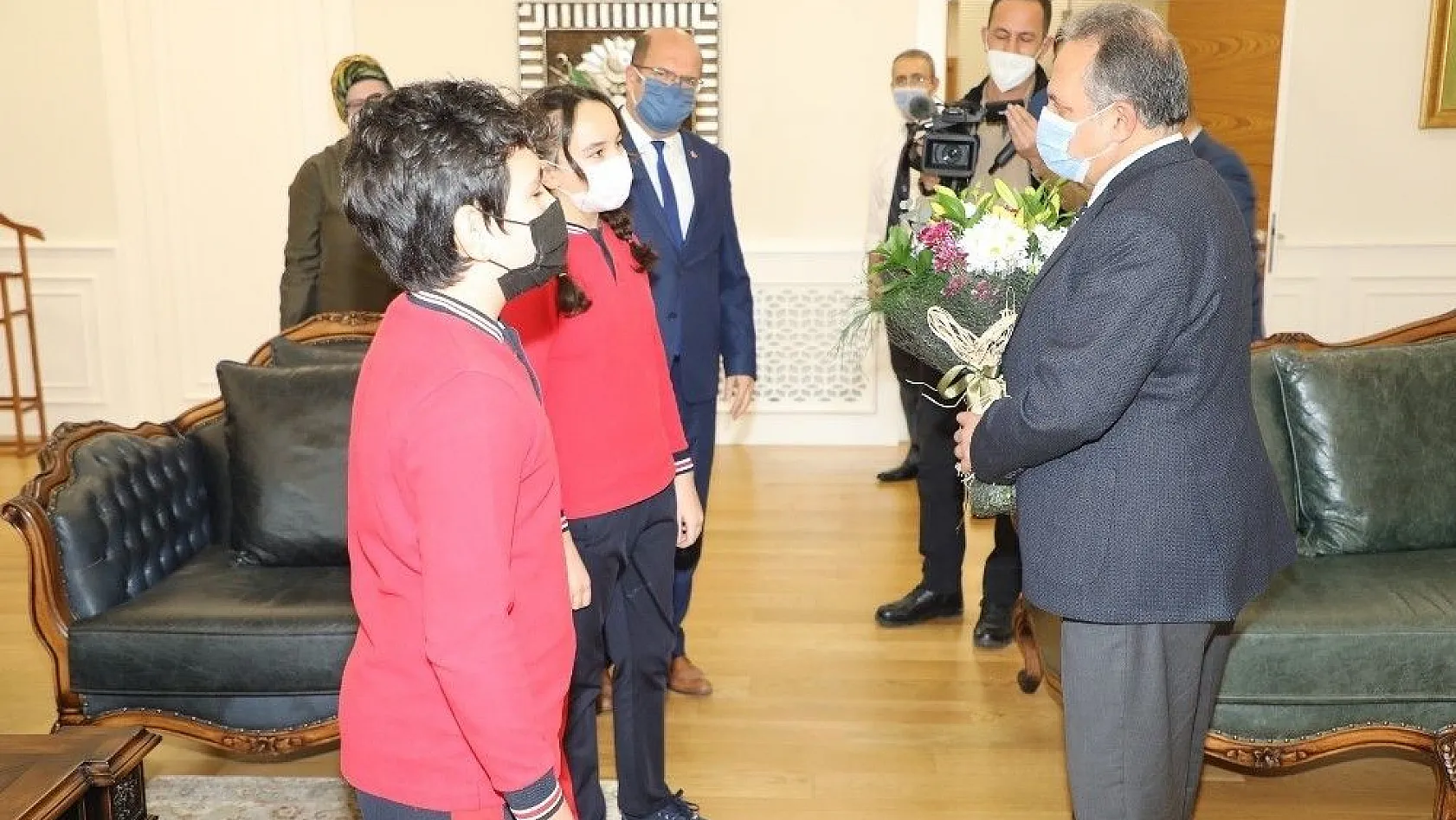 Başkan Yalçın'a Öğretmenler Günü ziyareti