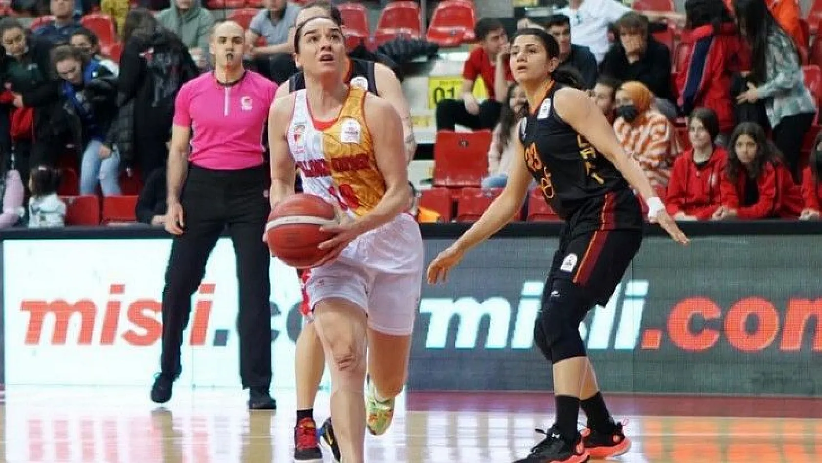 Bellona Kayseri Basketbol ligde kaldı