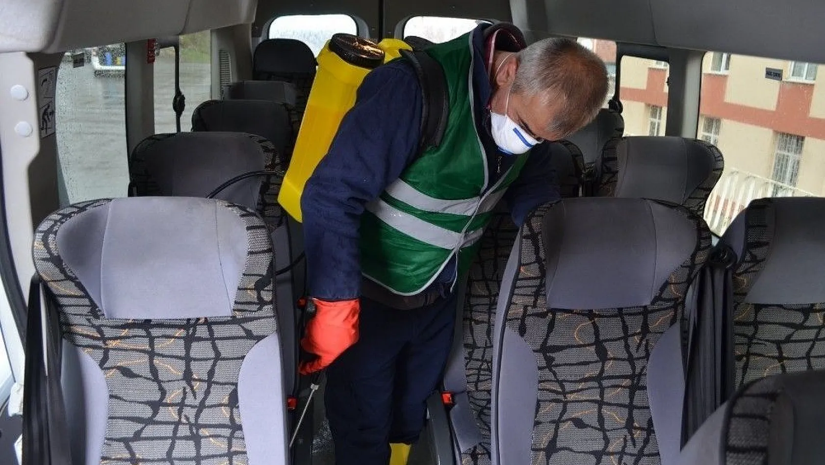 Bünyan'da toplu taşıma araçları dezenfekte edildi