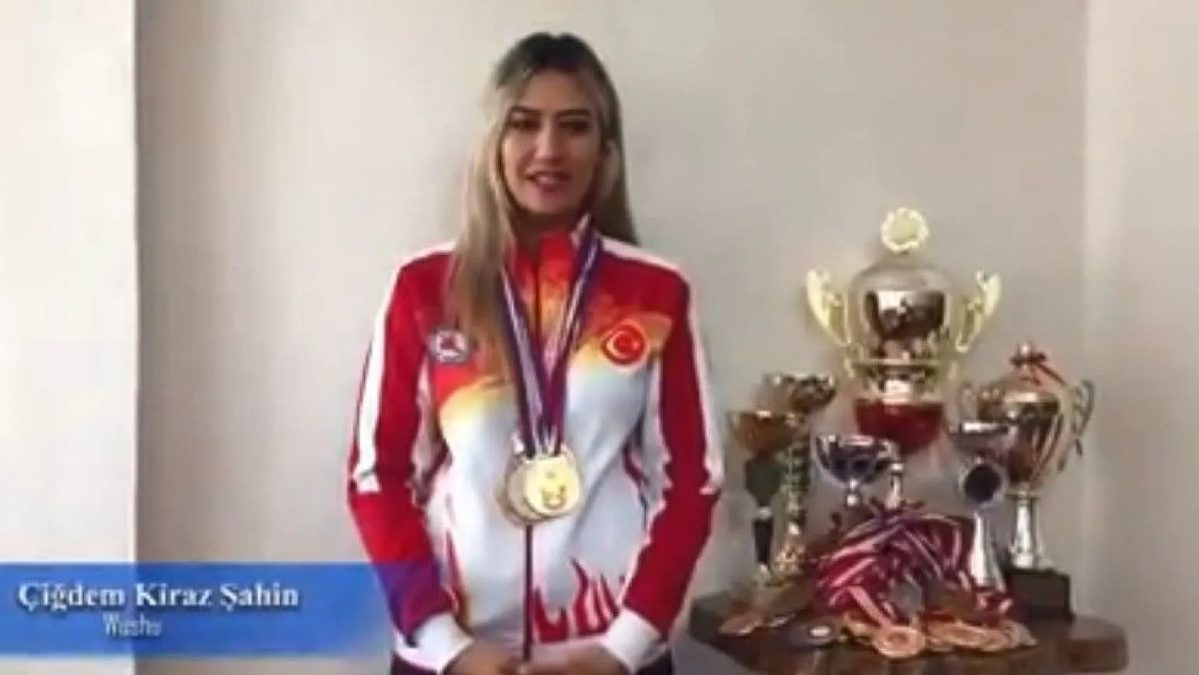 Büyükşehir Belediyesi Spor A.Ş., 19 Mayıs'ı Başkan Büyükkılıç ve şampiyonlarıyla kutladı