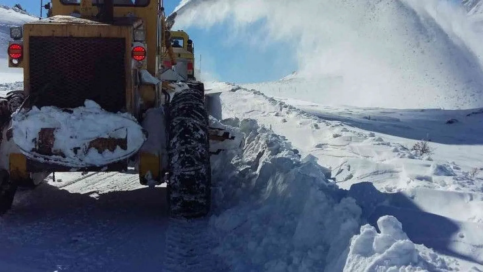 Büyükşehir'in 128 araç ve 291 personeli karla mücadele için hazır