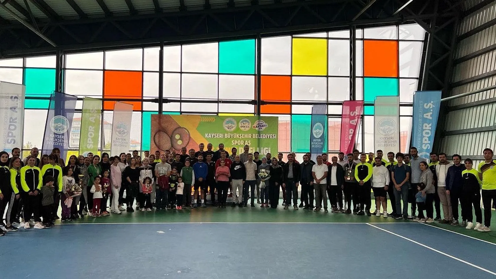 Büyükşehir'in heyecan dolu Tenis Defi Ligi'ne 200 sporcu katıldı