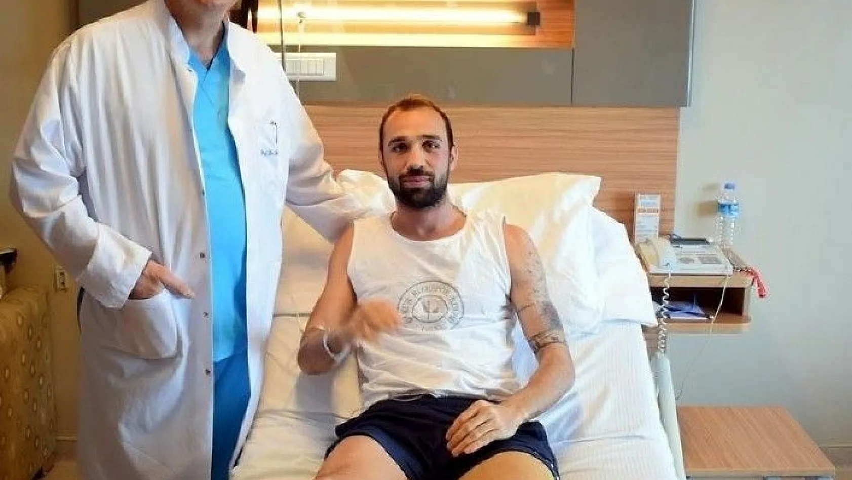 Çaykur Rizesporlu futbolcu Ümit Kurt Acıbadem Kayseri Hastanesi'nde ameliyat oldu
