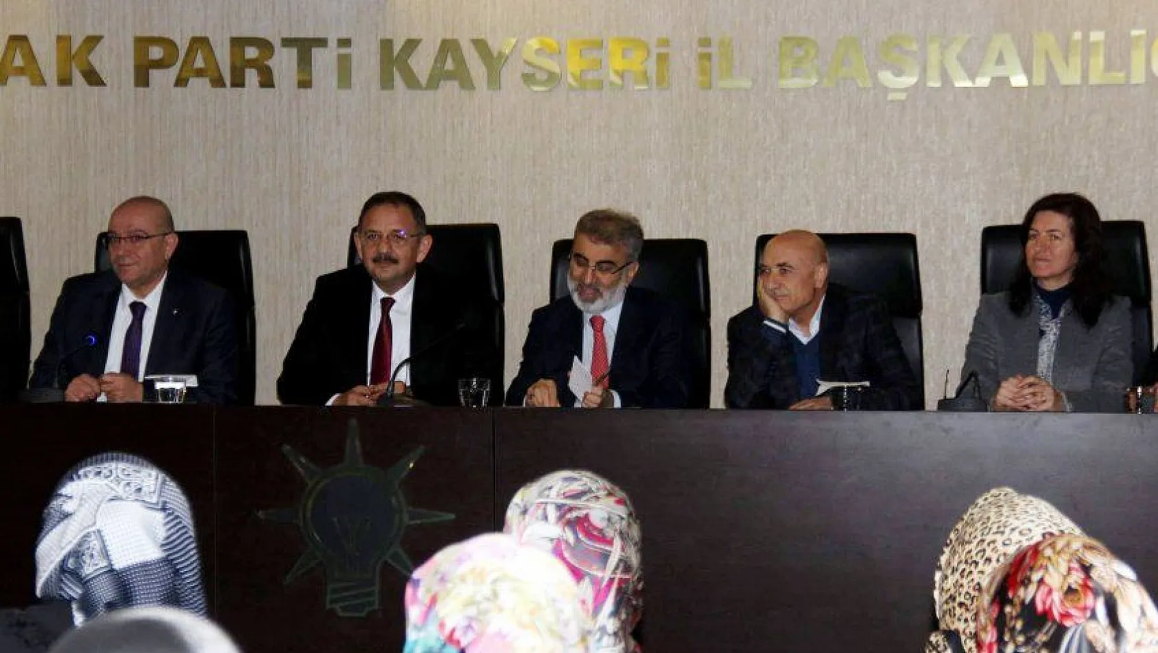  Bakanı Özhaseki:'Ana muhalefet şimdi en iyi FETÖ'cü kesildi'
