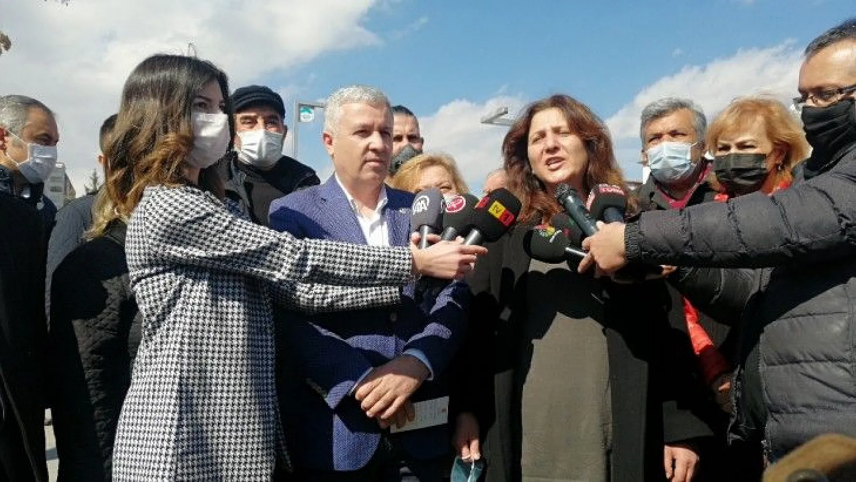CHP'den, 'Büyükşehir Belediyesi'nde adrese teslim ihale' iddiası