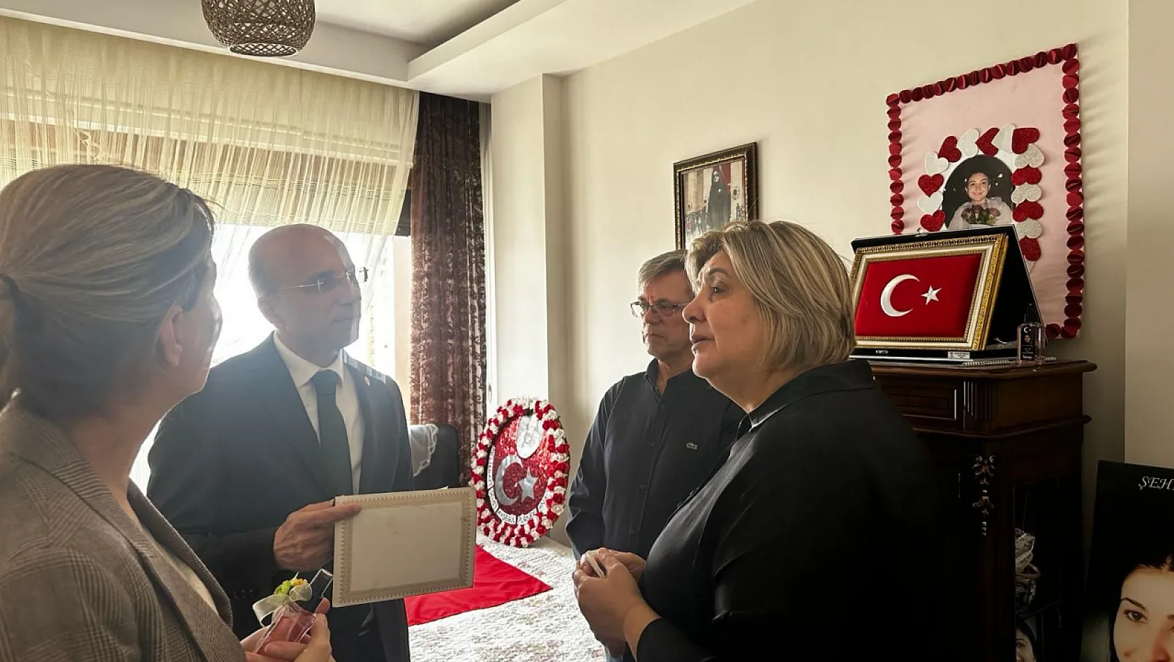 CHP'den Kayseri'nin ilk kadın şehidi Pürnek'in ailesine ziyaret