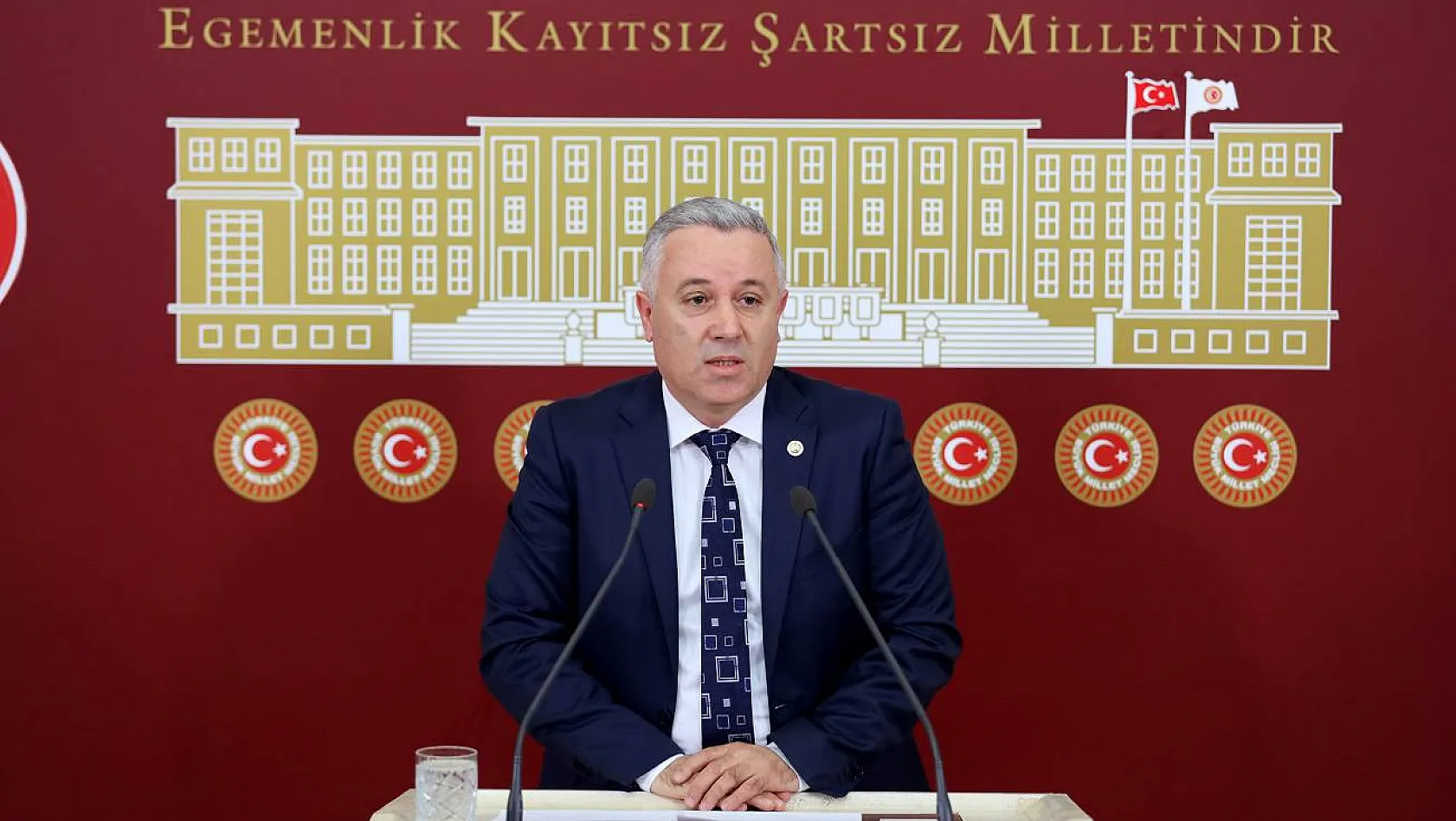 CHP Milletvekili Arık'tan 'Adrese teslim ihale' tepkisi: Türkiye'yi yiyip bitirdiler, soyup soğana çevirdiler