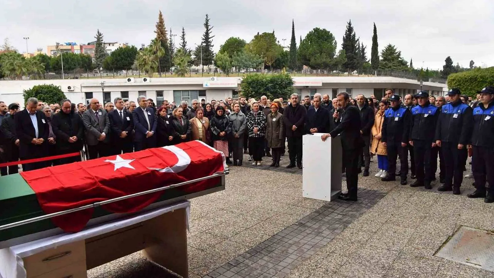 Çukurova Belediyesi'nde vefat eden zabıta müdürü için tören düzenlendi