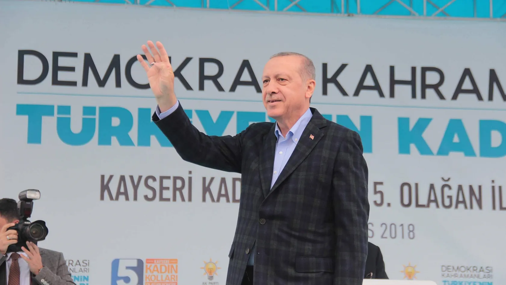 Cumhurbaşkanı Erdoğan: Birileri bir fitne fesat kaynatıyor