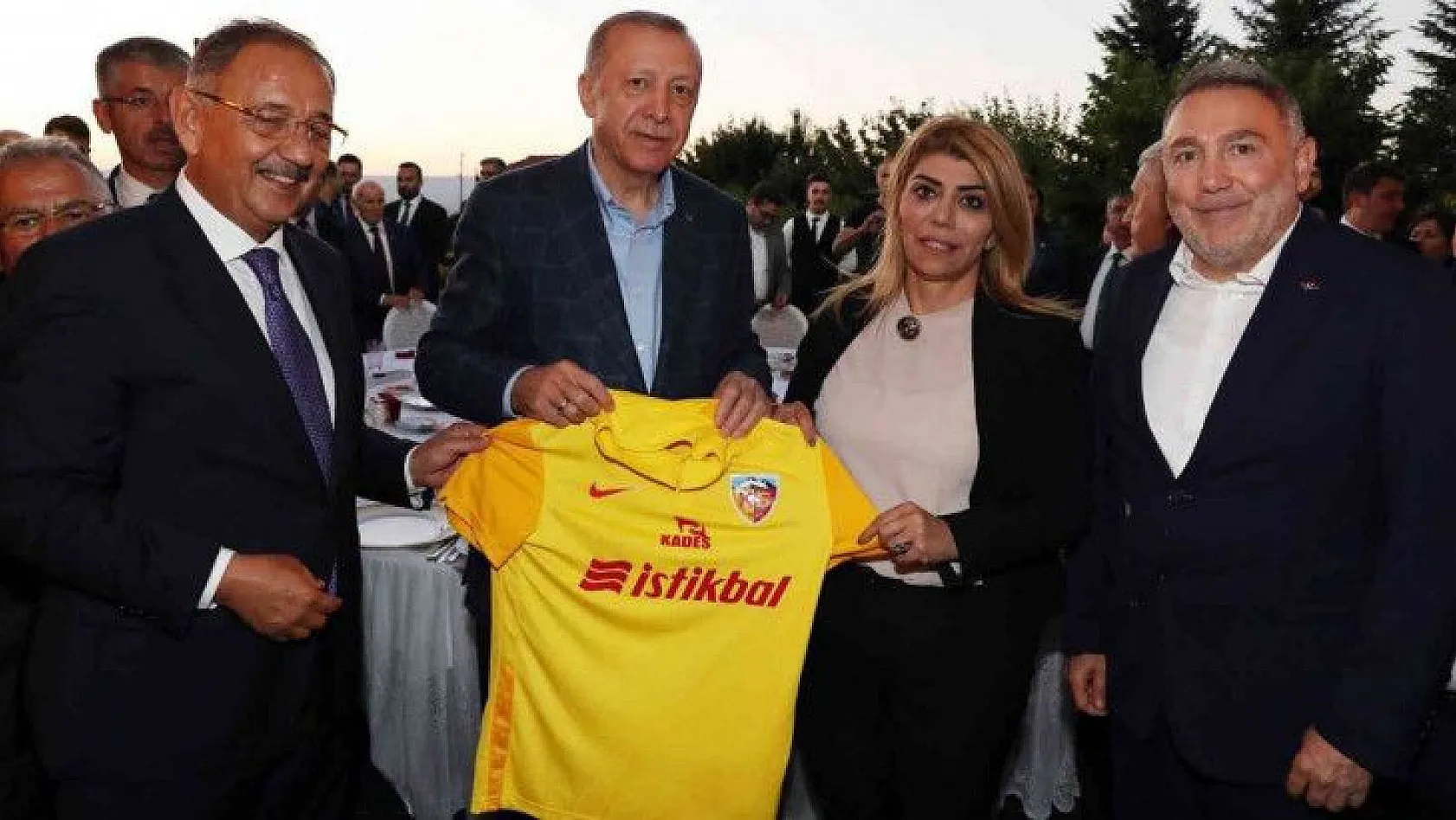 Cumhurbaşkanı'na Kayserispor forması