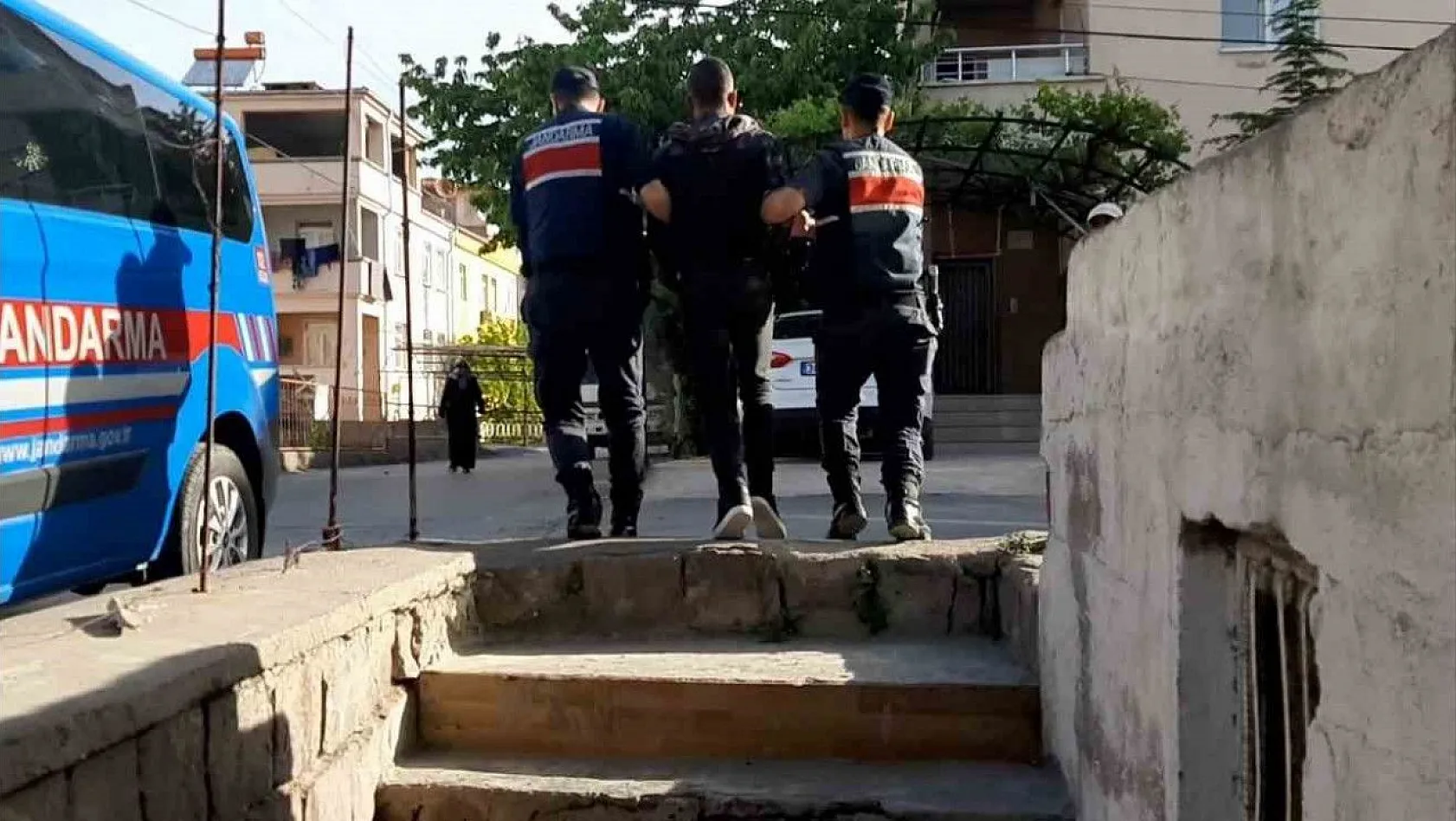 DAEŞ üyesi terörist Kayseri'de yakalandı...