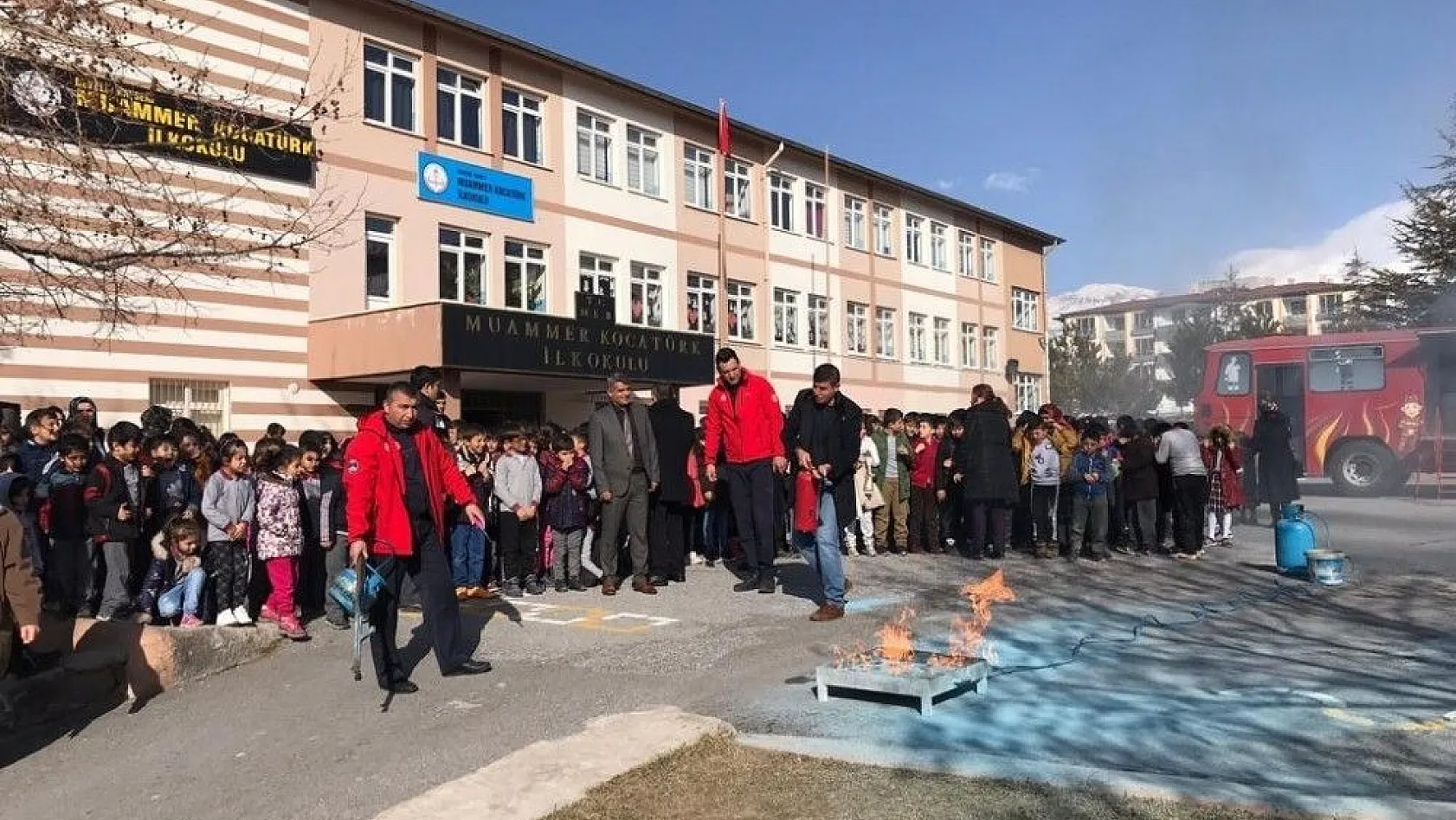 Develi'de Öğrencilere Yangın Eğitimi Verildi
