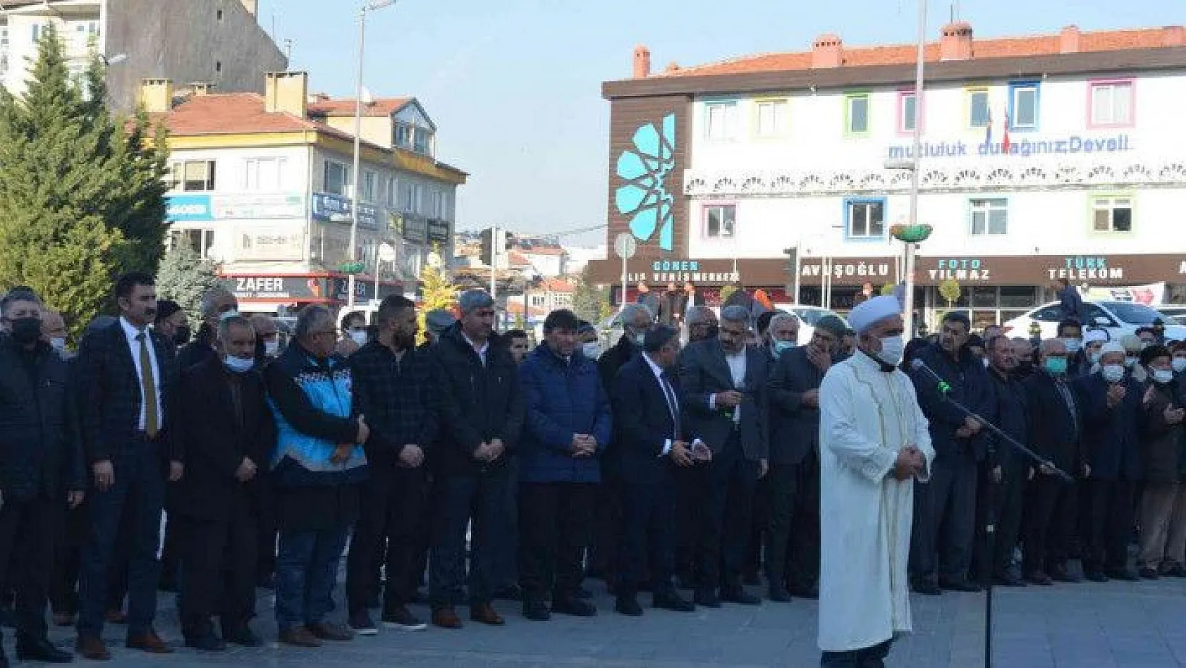 Sezai Karakoç için gıyabi cenaze namazı kılındı
