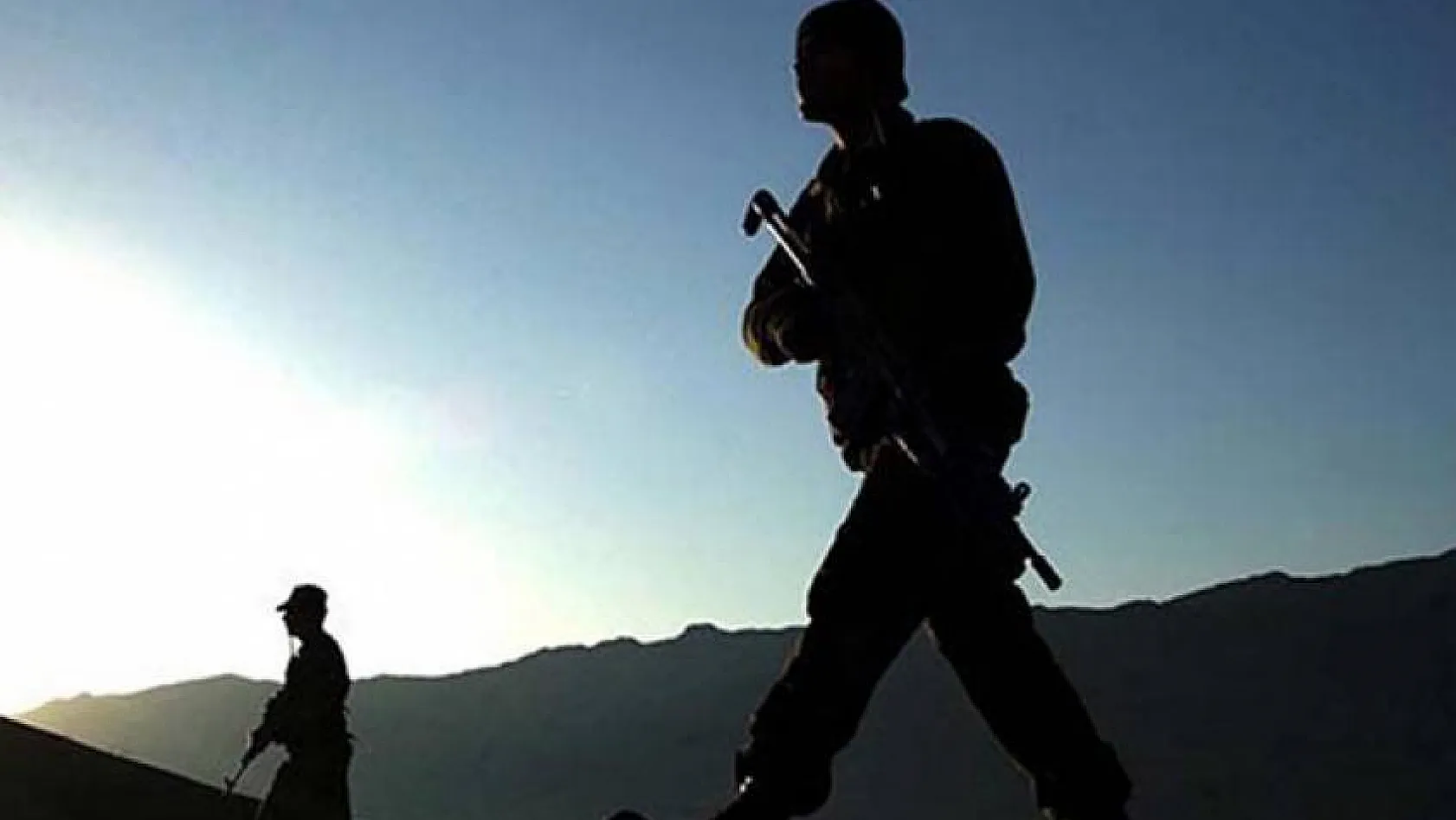 Diyarbakır'da çatışma: 2 asker şehit
