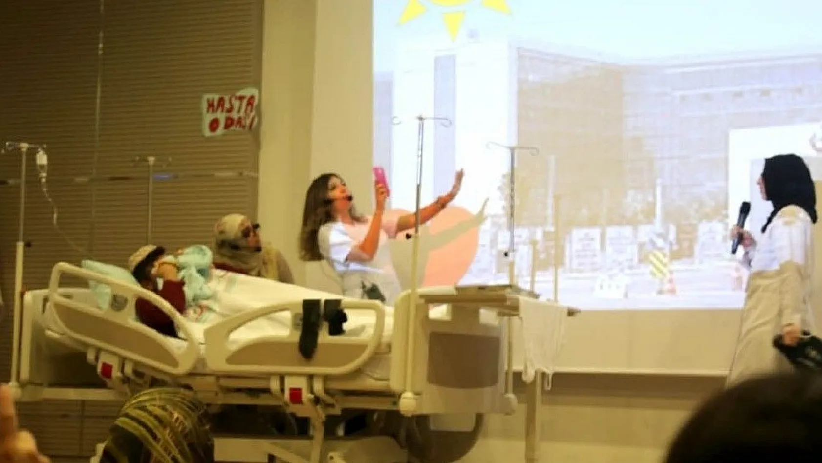 'Dünya Basınç Yarası Farkındalık Haftası'Kayseri Şehir Hastanesi'nde kutlandı
