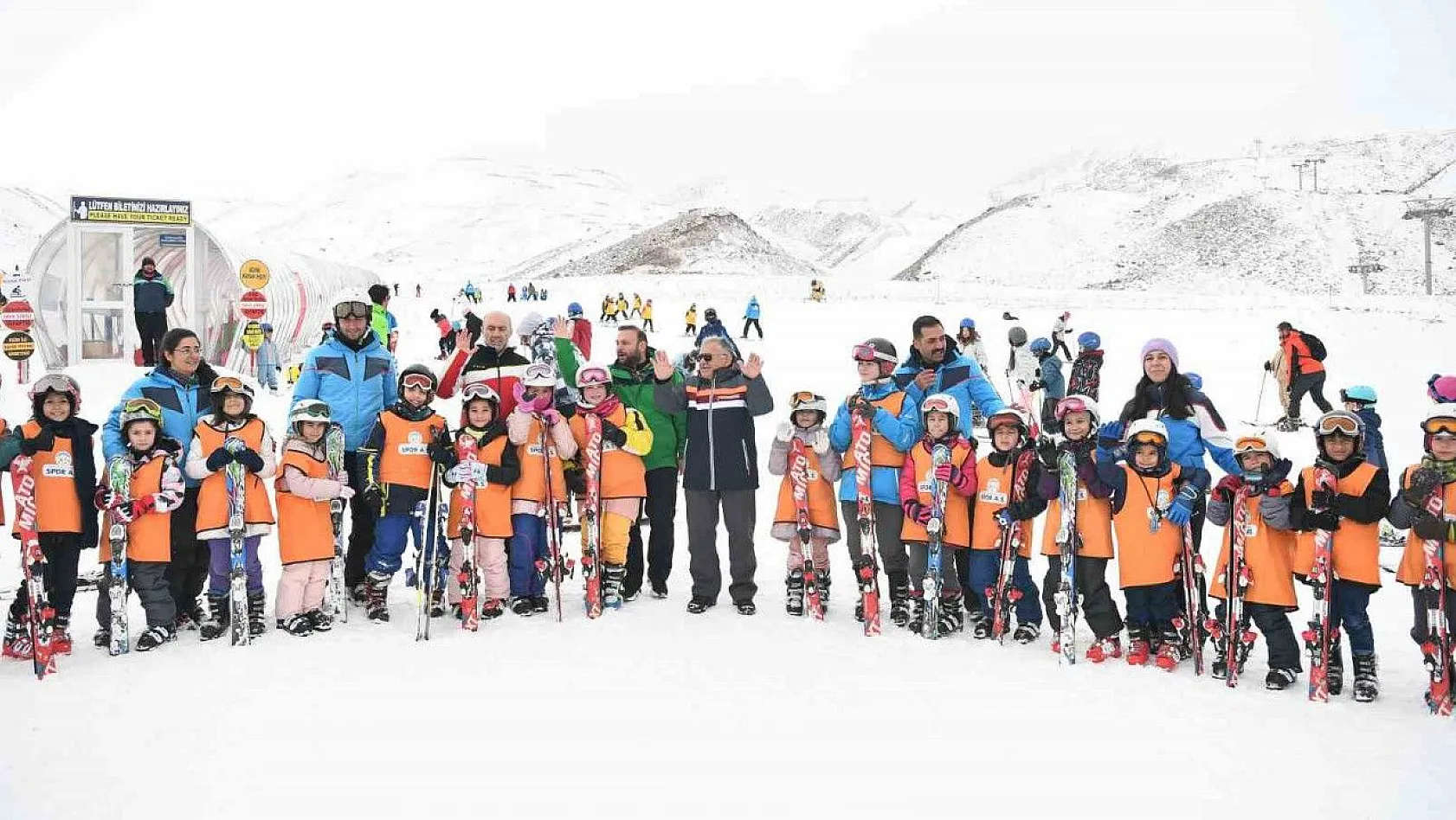 Erciyes'te Herkes Kayak Öğreniyor