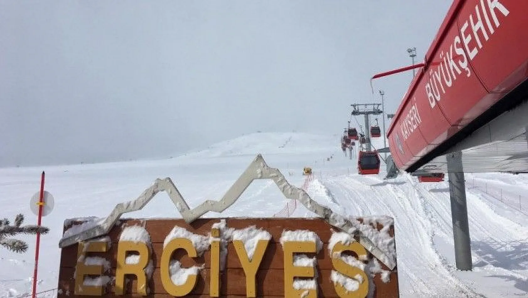 Erciyes'te kar kalınlığı 130 santimetreye yükseldi