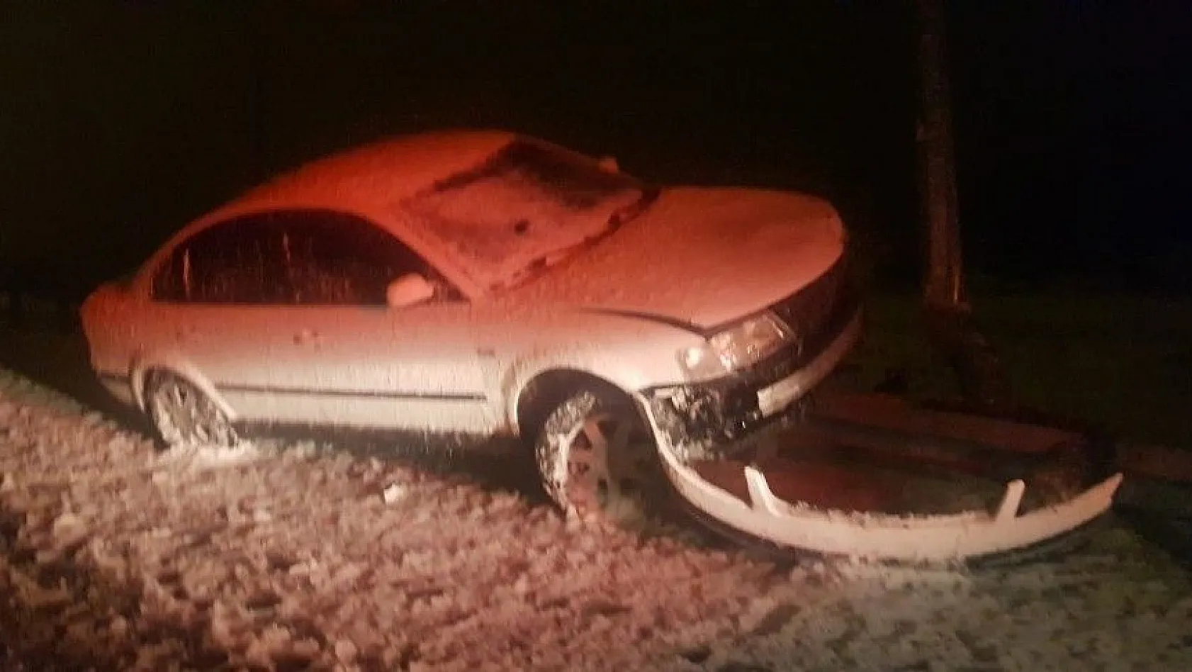 Erciyes'te kar yağışı kazalara neden oldu