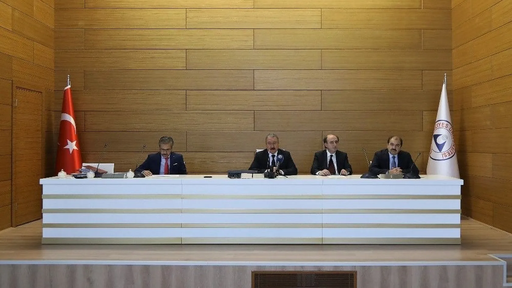 Erciyes Üniversitesi Senatosu, İsrail'i kınadı
