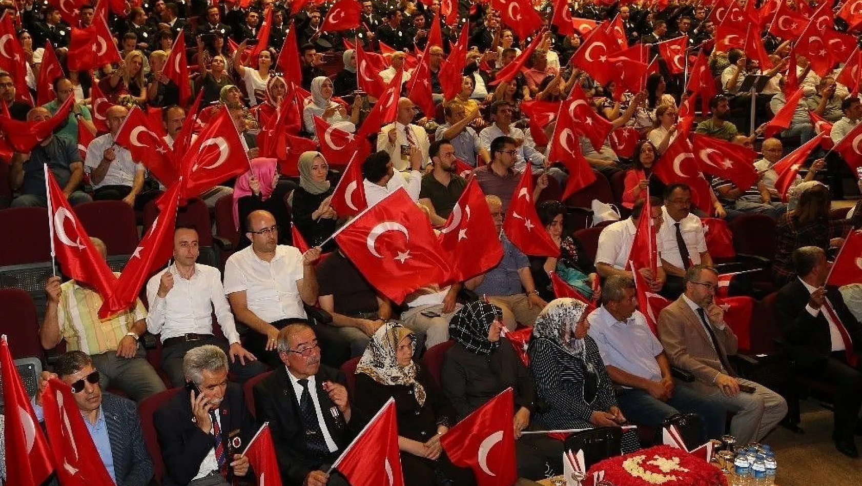 ERÜ'de 15 Temmuz Demokrasi ve Milli Birlik Günü Anma Etkinlikleri Düzenlendi
