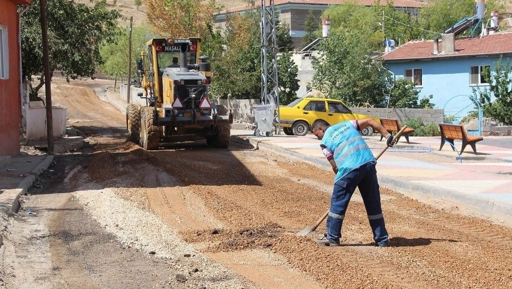 Fatih Mahallesinde sıcak asfalt için hazırlıklar başladı