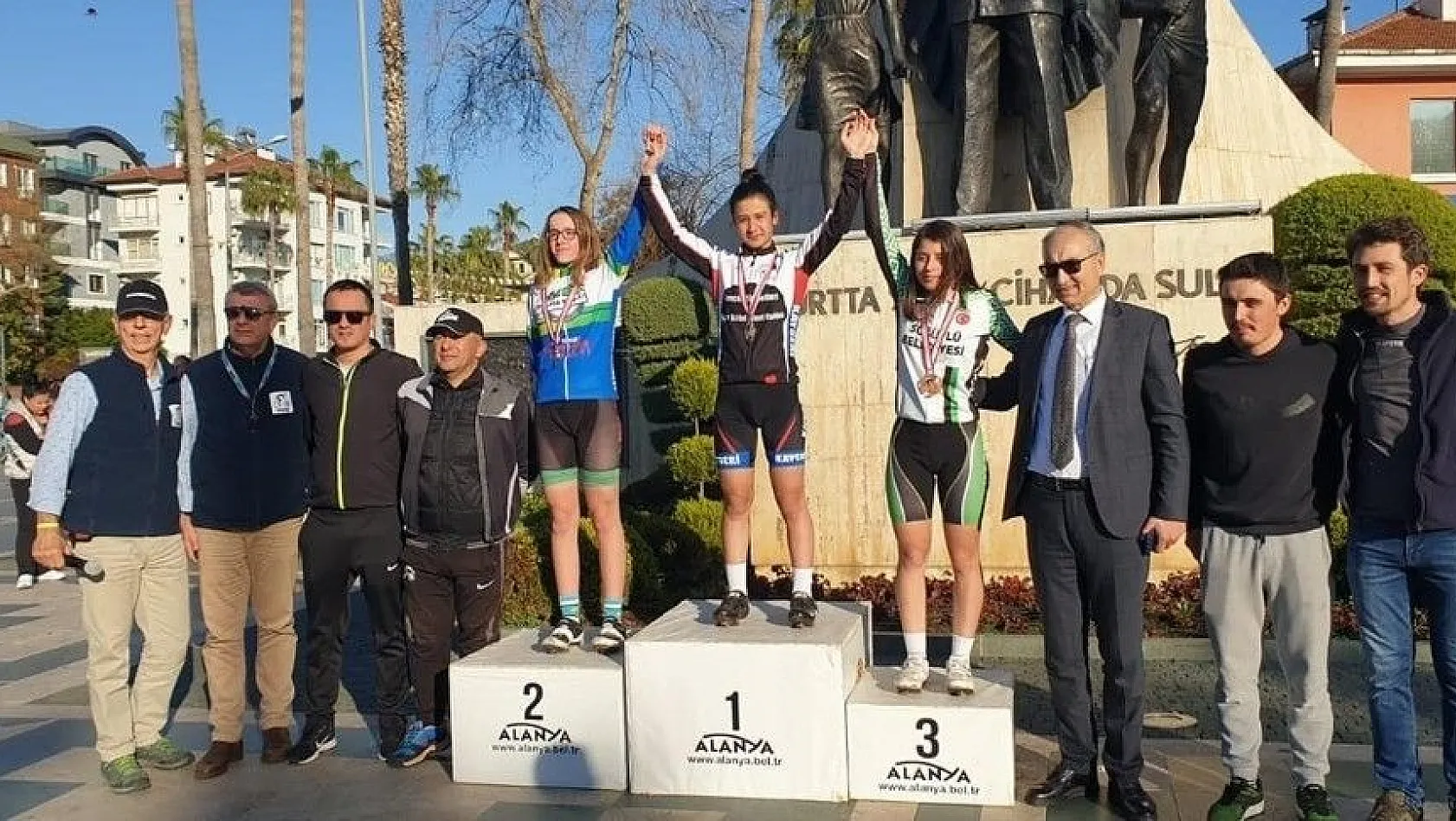 Funda Taşkın Bisiklet Türkiye Şampiyonu
