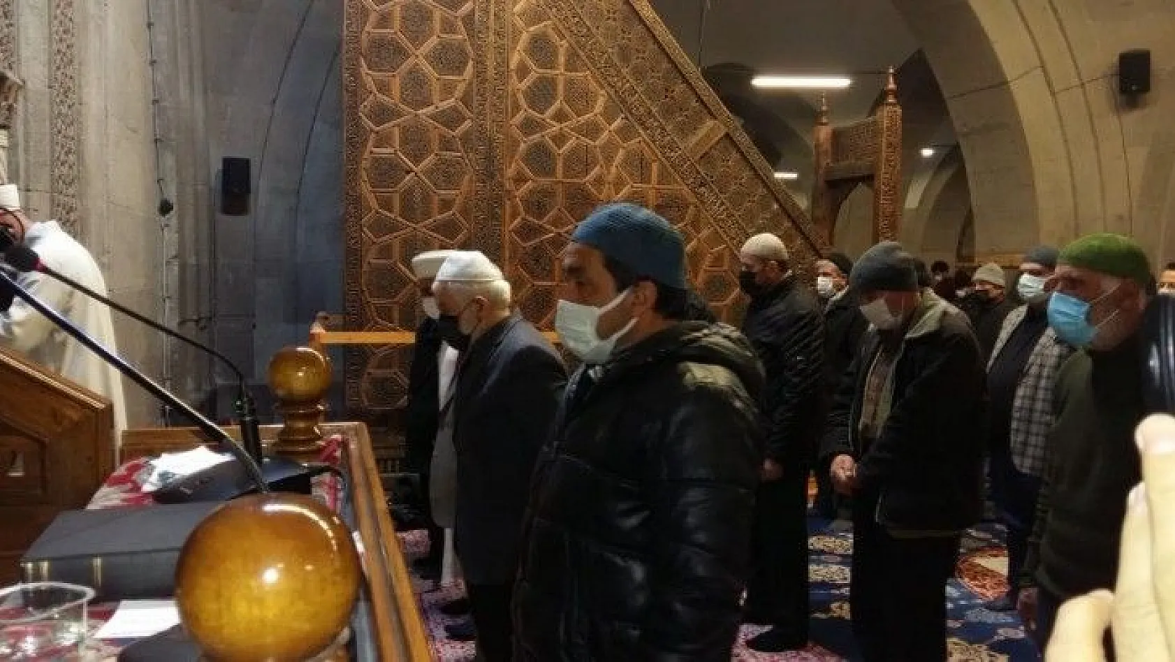 Gara şehitleri için Kayseri'de gıyabi cenaze namazı kılındı