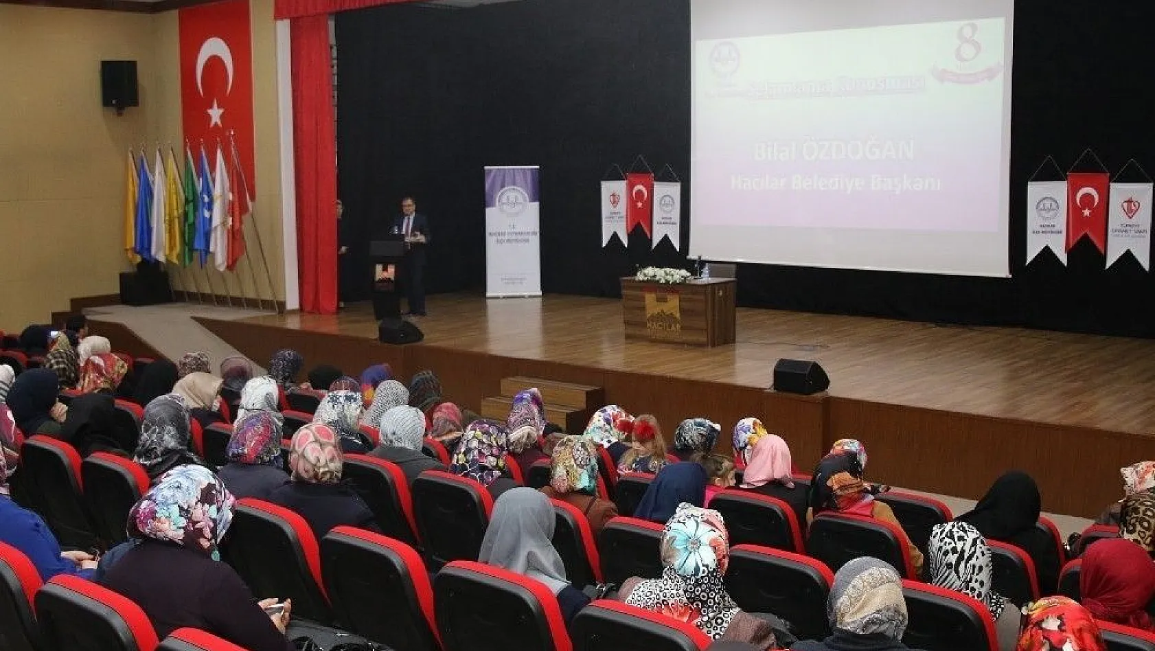 Hacılar'da 'Medeniyetin inşasında kadın ve üretim' programı düzenlendi
