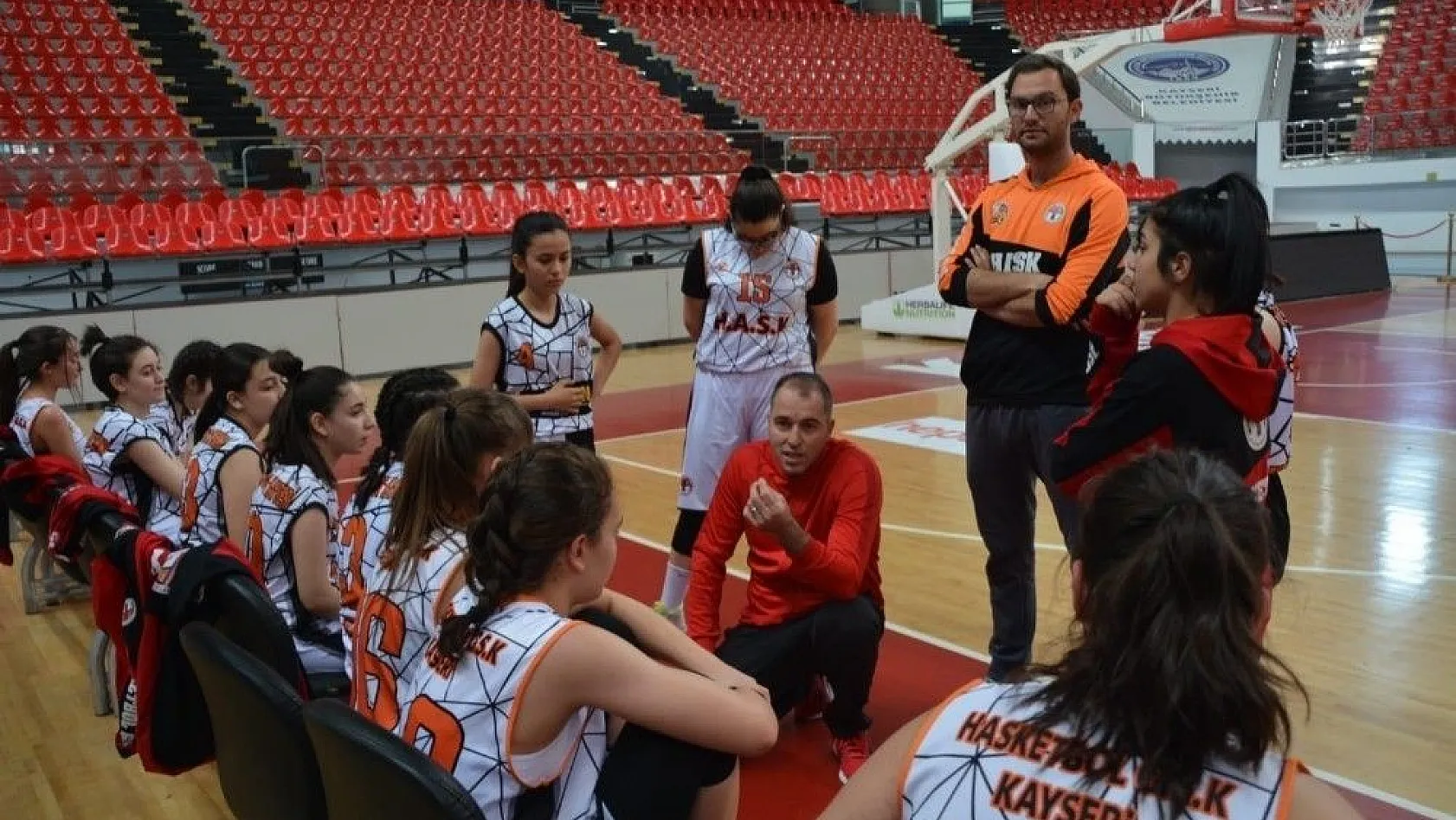 Hasketbol Gençlik U-16 Kız takımı Konya yolcusu