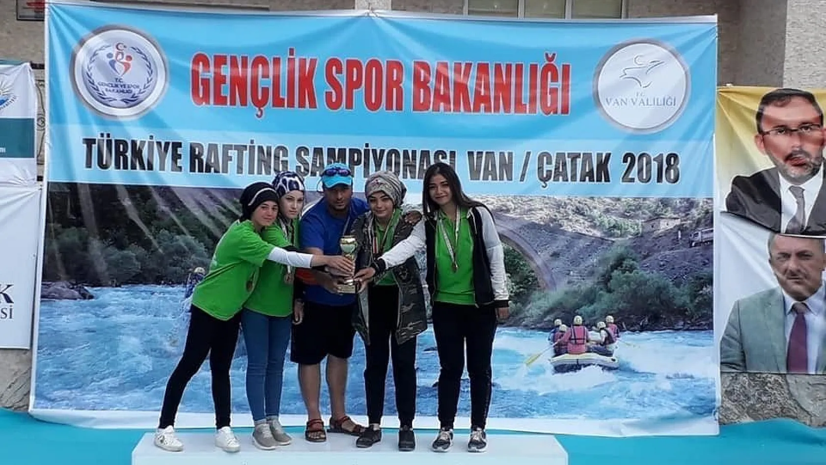 İç Anadolu'nun tek rafting takımı Türkiye 3'üncüsü oldu