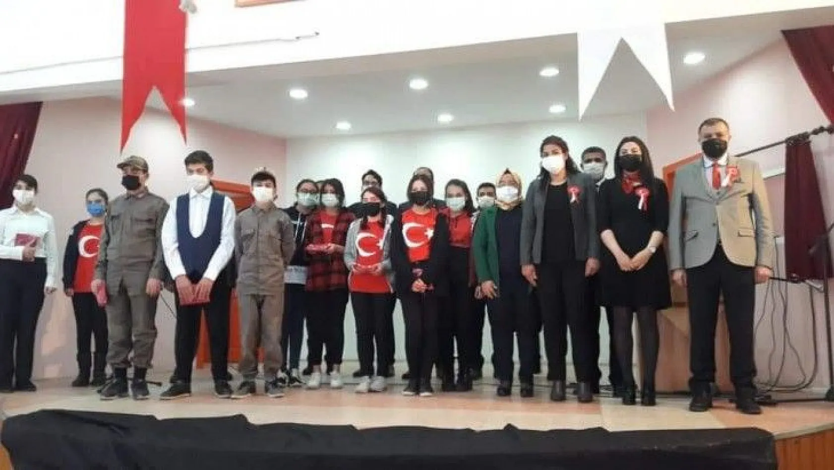 İstiklal Marşı'nın Kabulünün 100. yıldönümü Tomarza'da kutlandı