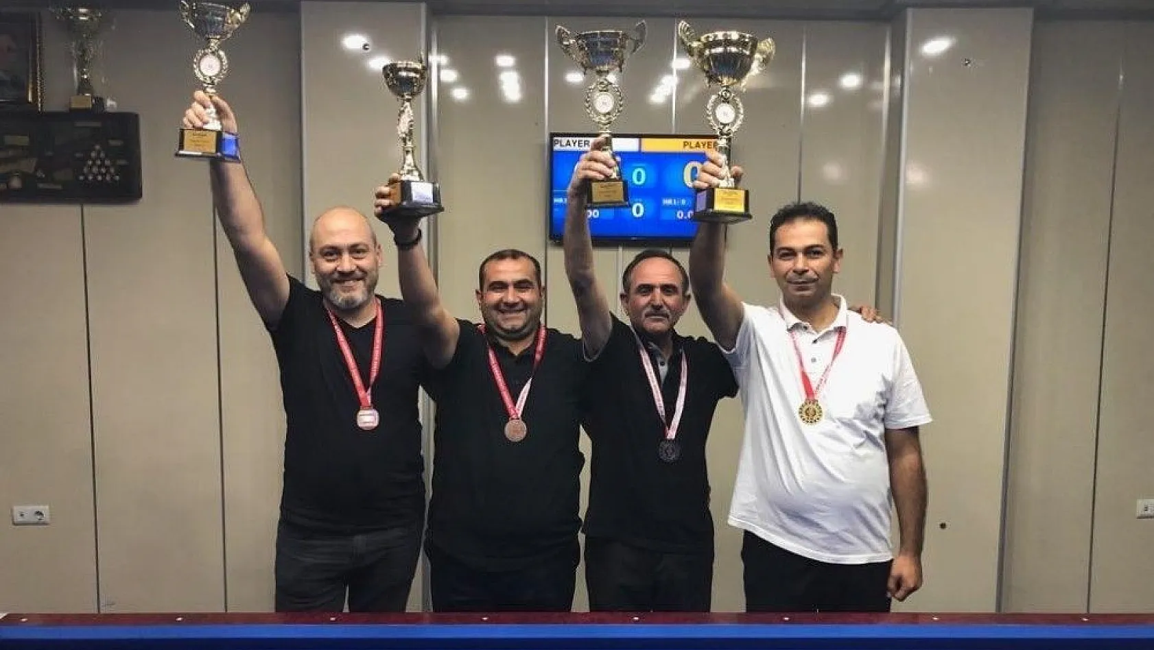 10 Kasım Atatürk Kupası Handikaplı Bilardo Turnuvası Tamamlandı

