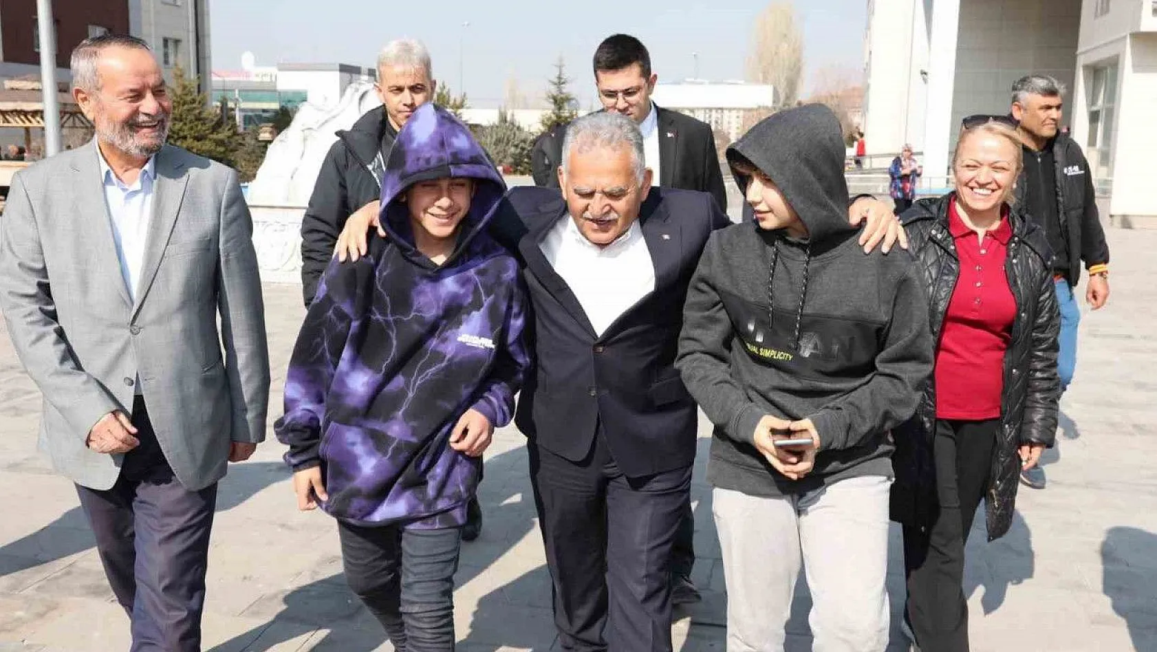 Kayseri Büyükşehir'den Depremzede Öğrencilere Ücretsiz Ulaşım İmkanı