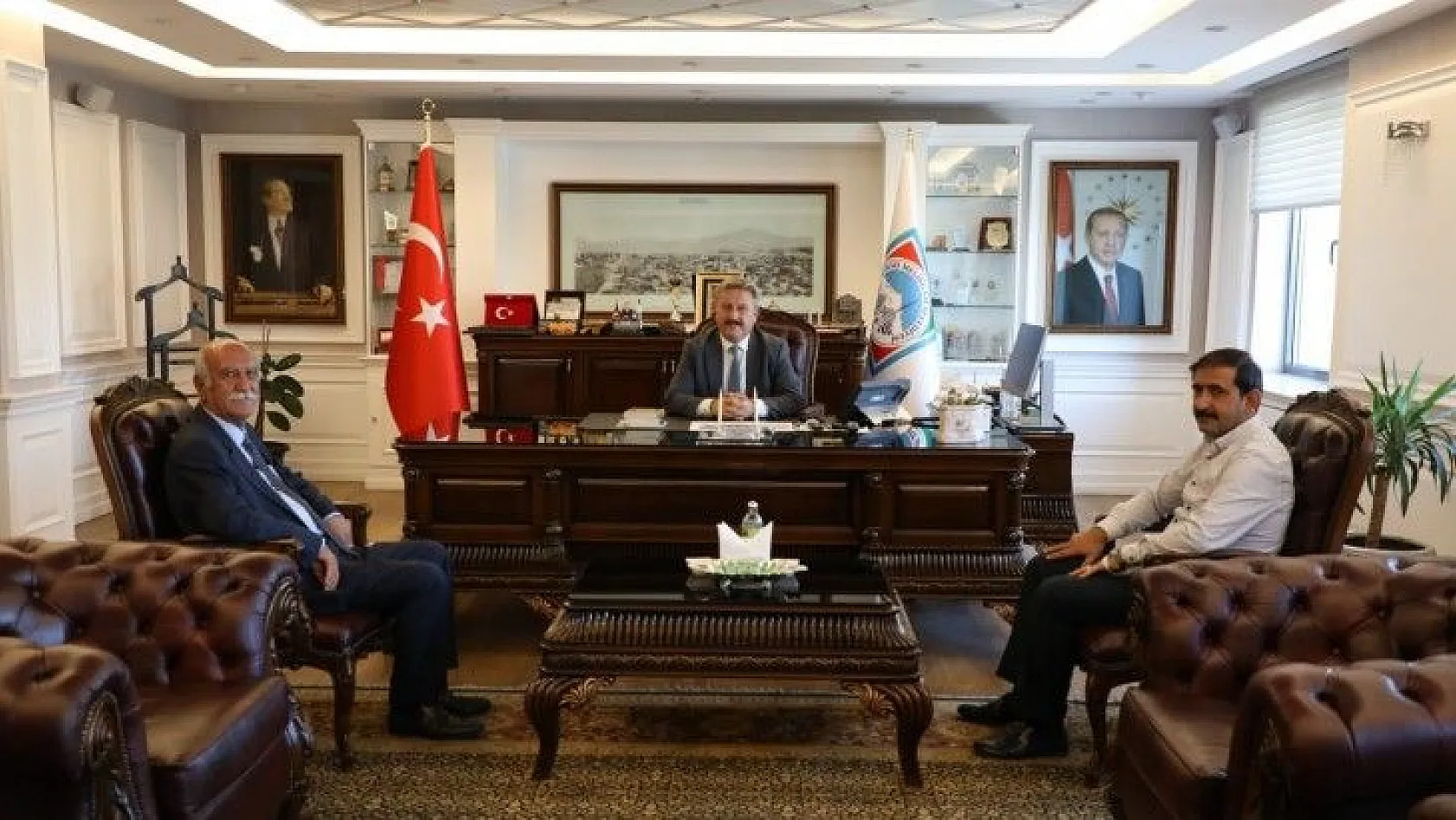 Kayseri Cem Evi yönetiminden Başkan Palancıoğlu'na ziyaret