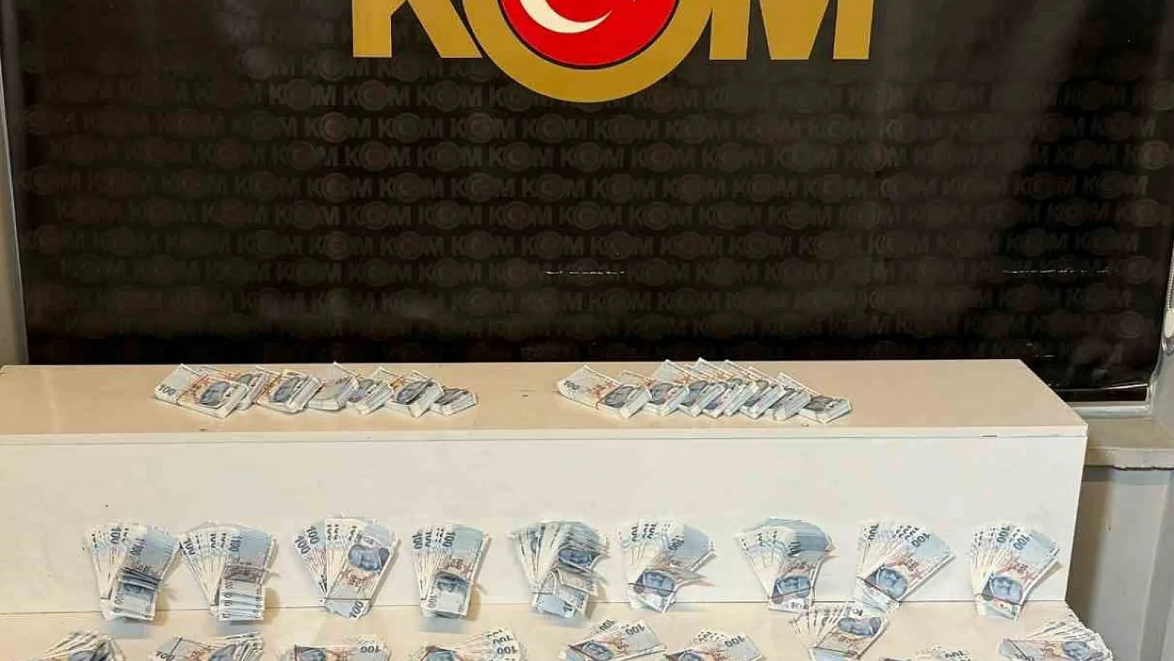 Kayseri'de sahte para çetesine polis baskını!