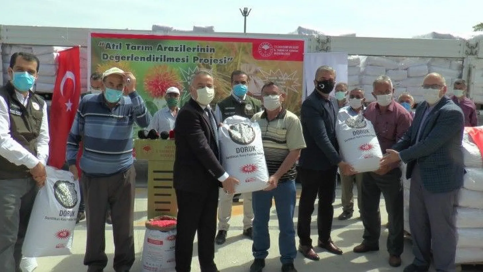 Kayseri'de 50 ton kuru fasulye tohumu dağıtıldı